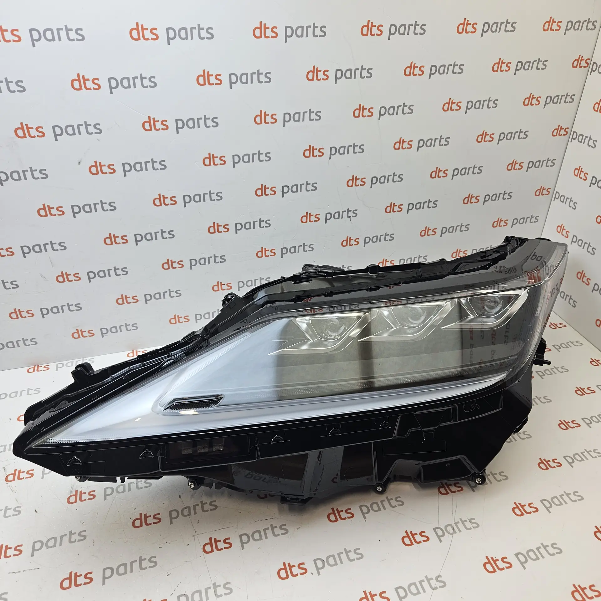 OEM Toyota/Lexus 8118548F71 – Front main triple-beam LED headlight assembly left-hand side