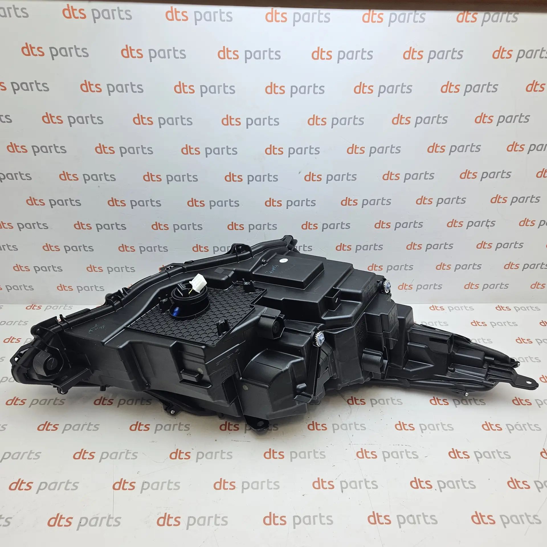 OEM Toyota/Lexus 8118548F71 – Front main triple-beam LED headlight assembly left-hand side