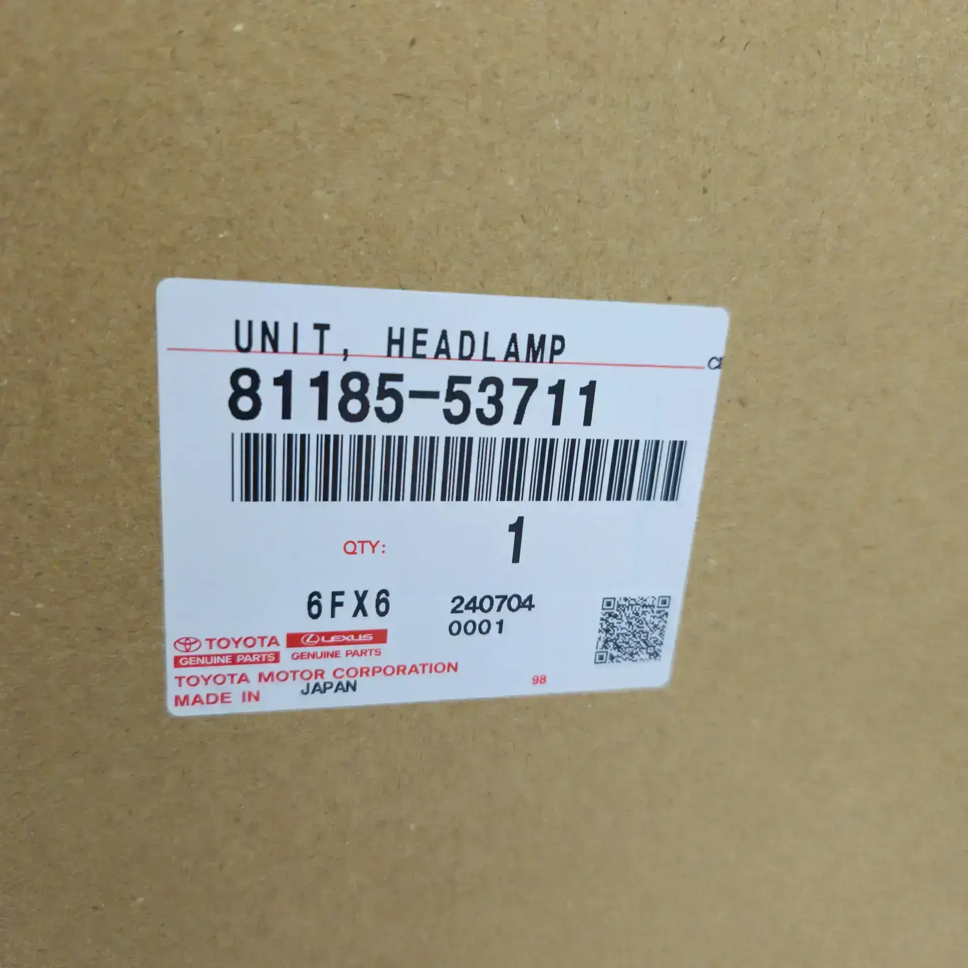 OEM Toyota/Lexus 8118553711 – Front left xenon headlight
