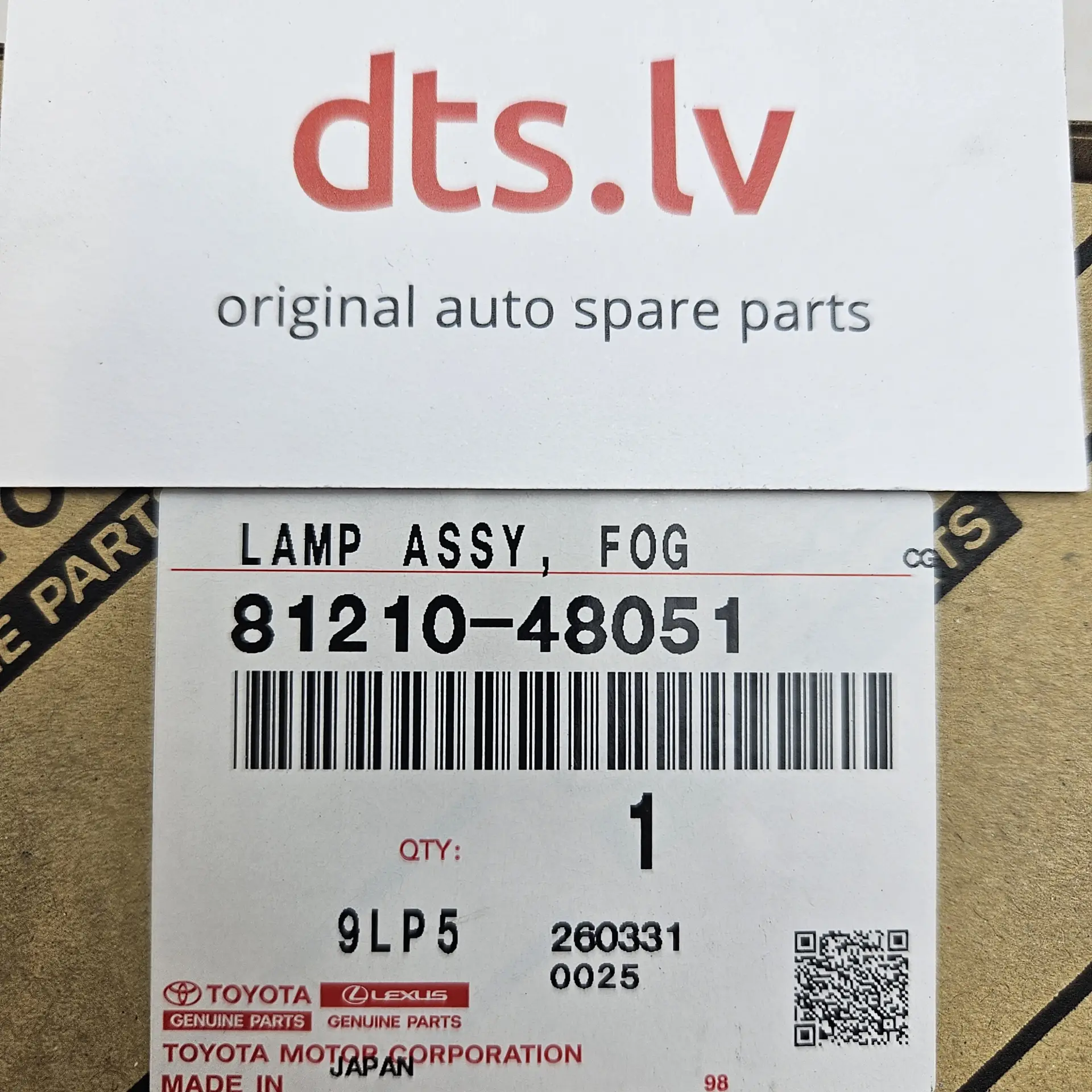 OEM Toyota/Lexus 8121048051 – Front fog light lamp assembly right-hand side