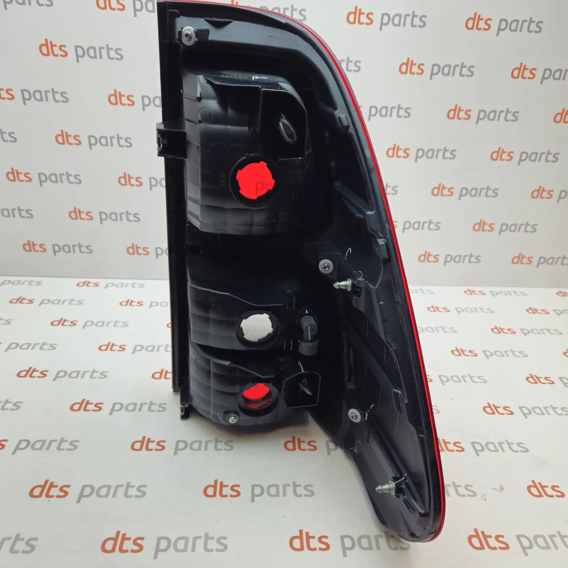 OEM Toyota 815610K291 – Left rear taillight