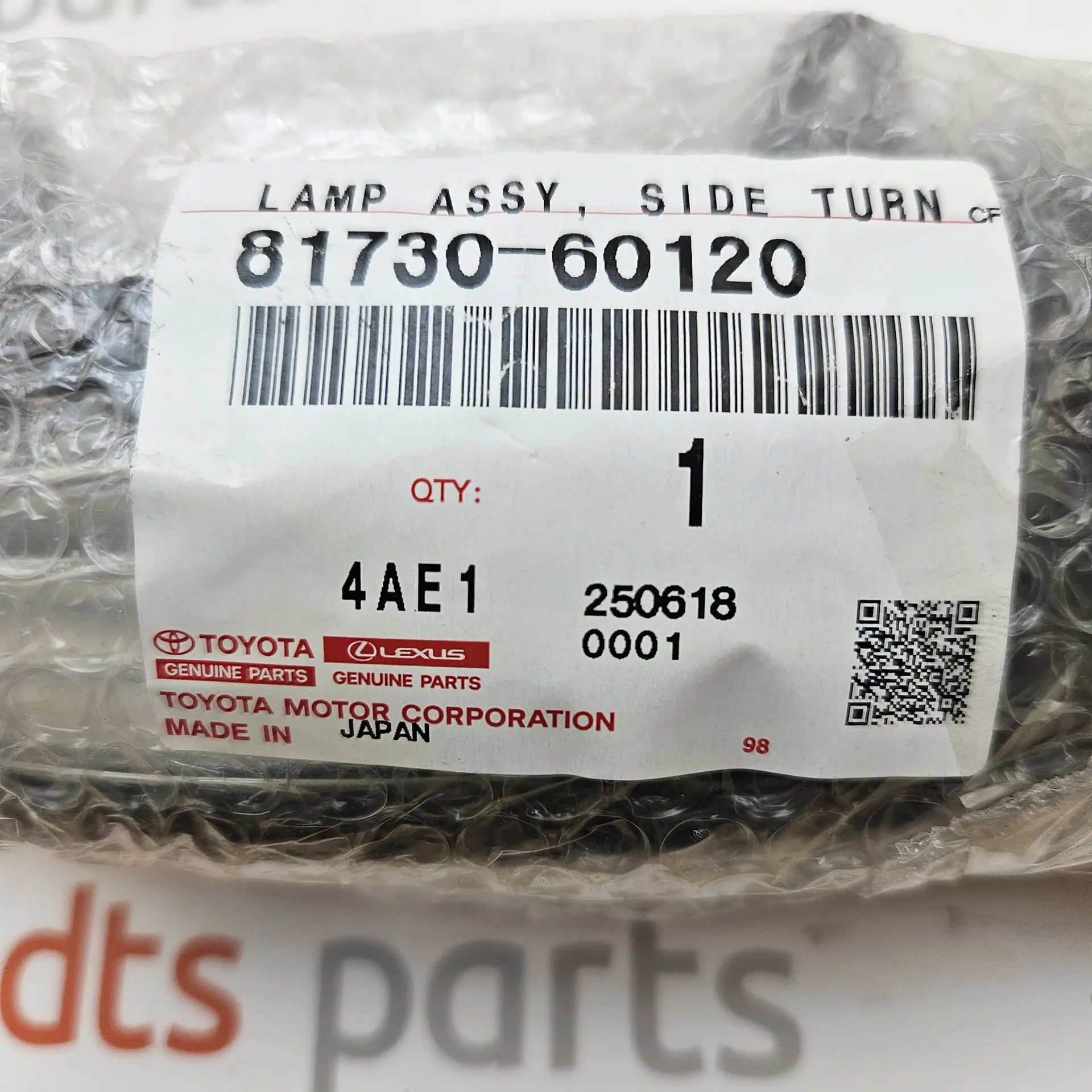 OEM Toyota 8173060120 – LAMP ASSY, SIDE TURN SIGNAL, RH