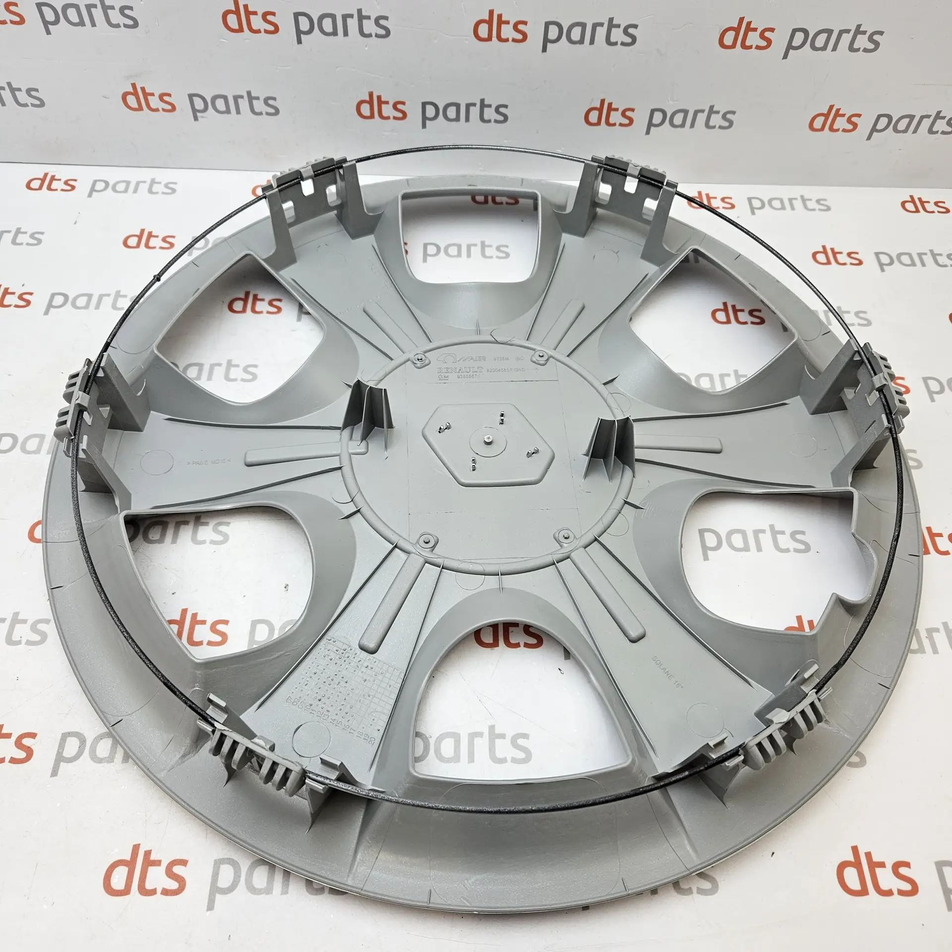 OEM Renault 8200458589 – Wheel trim