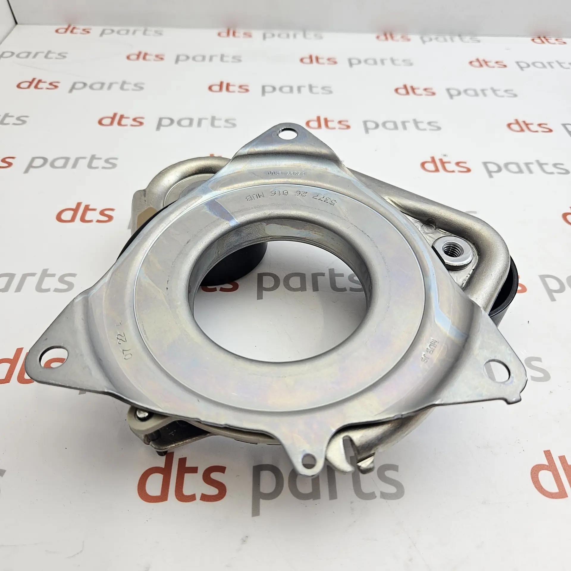OEM Renault 8201721115 – Accessory drive belt tensioner assembly with decoupling pulley