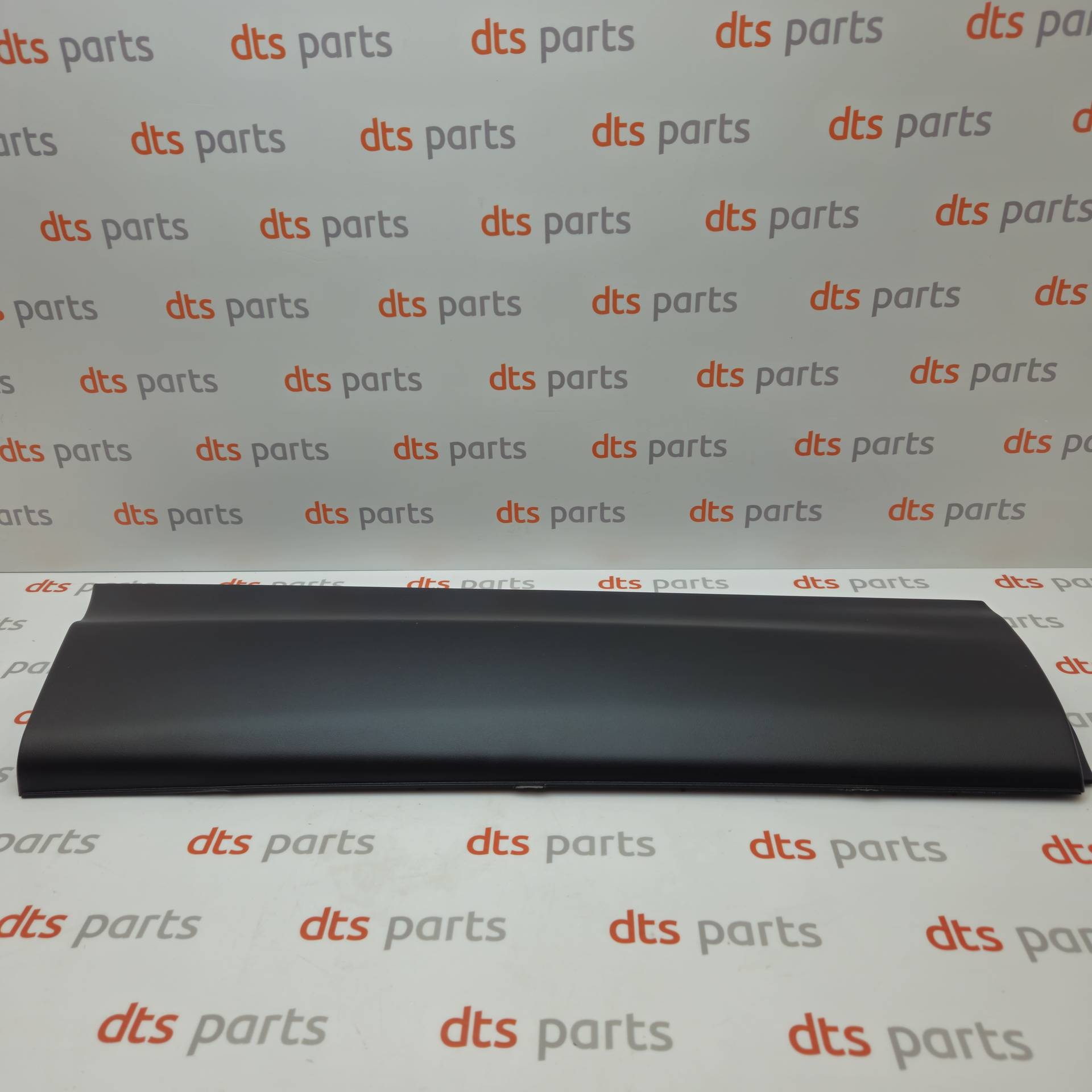 OEM Nissan/Infiniti 828704EA0A – Rear right door molding
