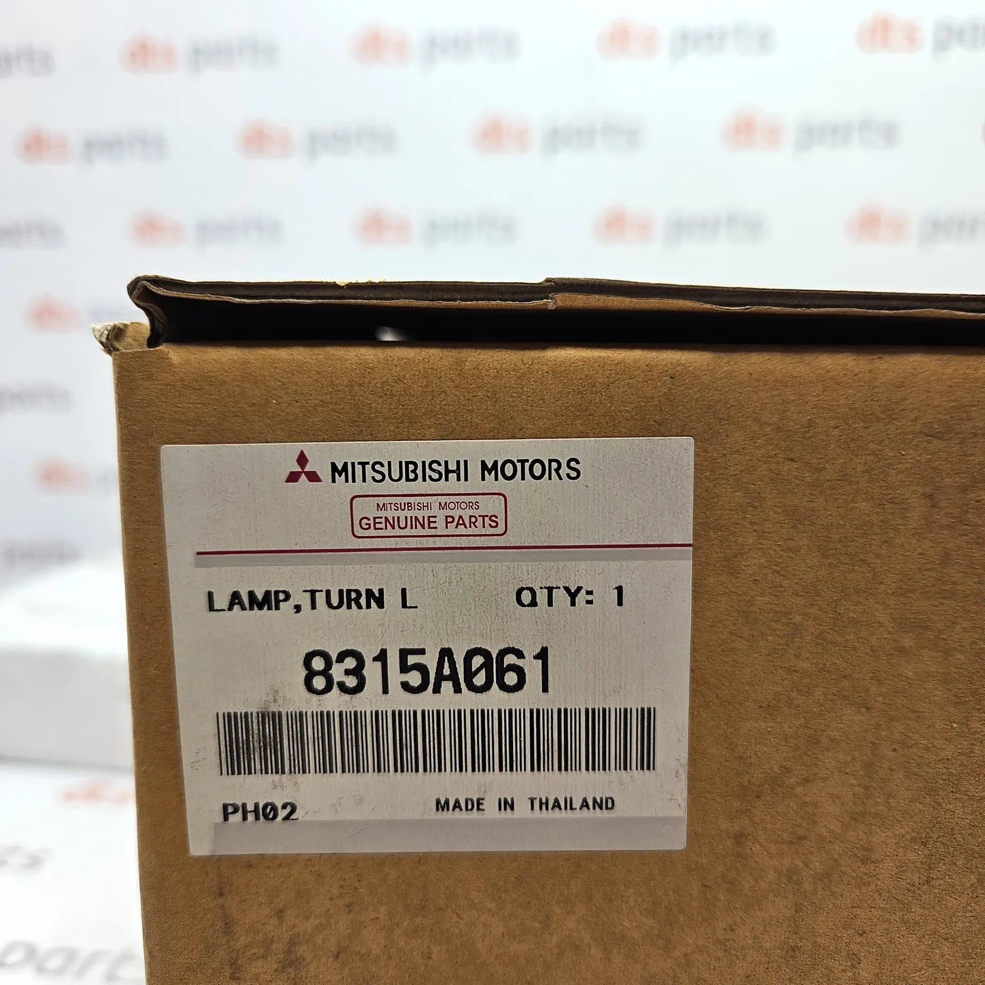 OEM Mitsubishi 8315A061 – Daytime running light