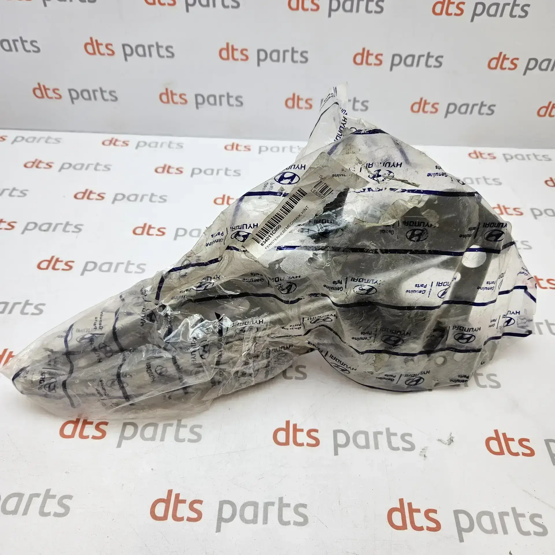 OEM Hyundai 834011C000 – Rear left window lifting mechanism