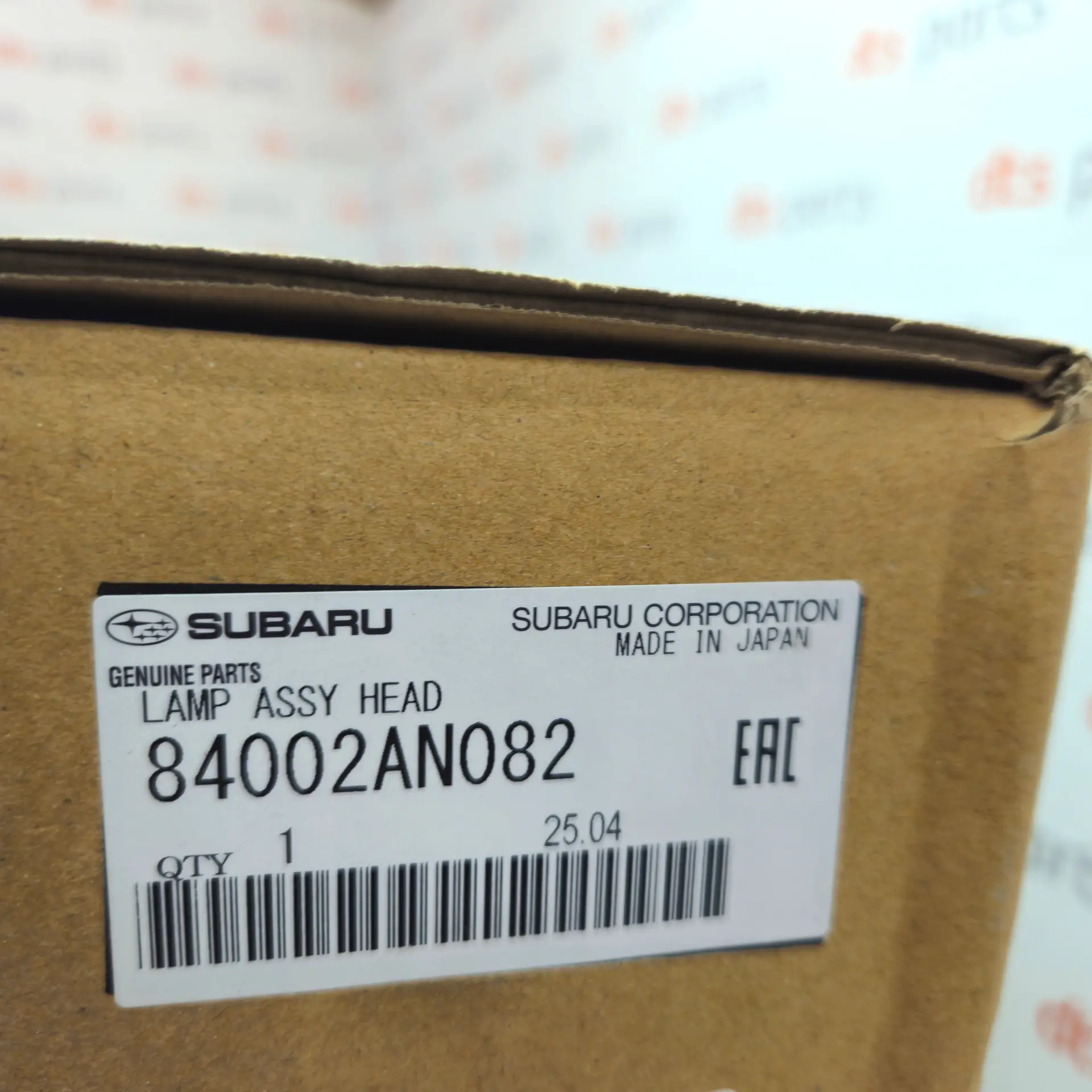 OEM Subaru 84002AN082 – Right headlight