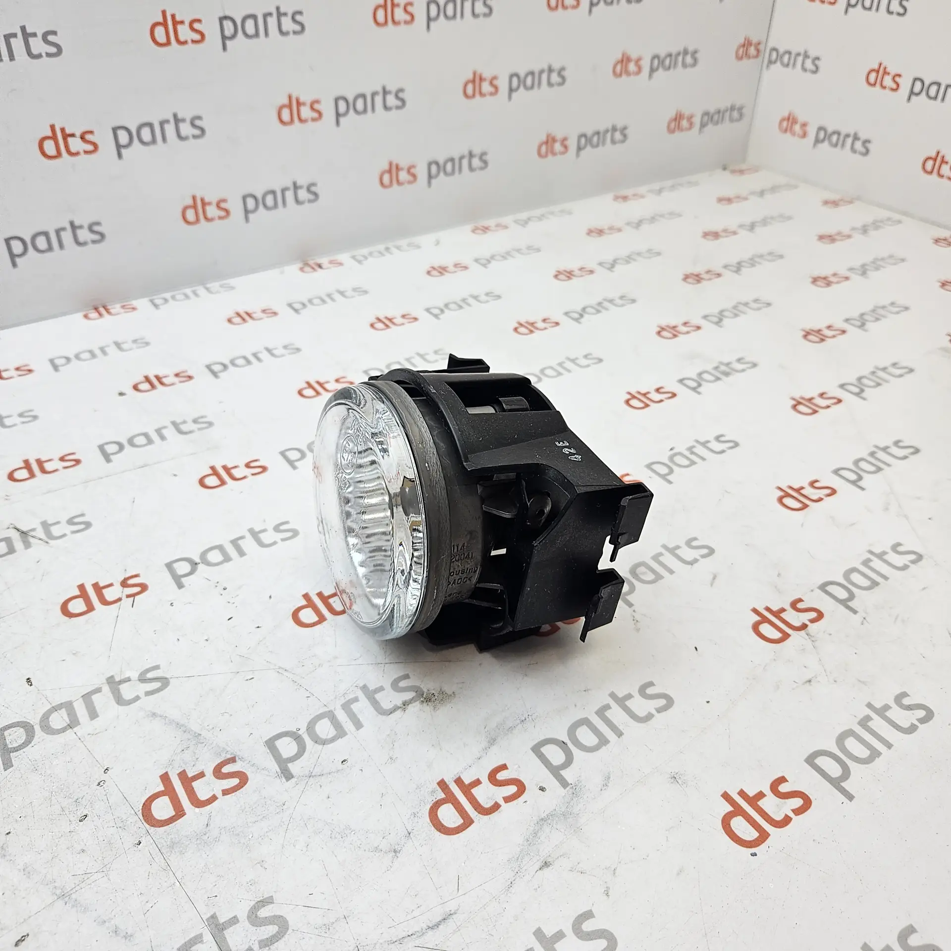 OEM Subaru 84501AJ030 – Front left side bumper fog light assembly