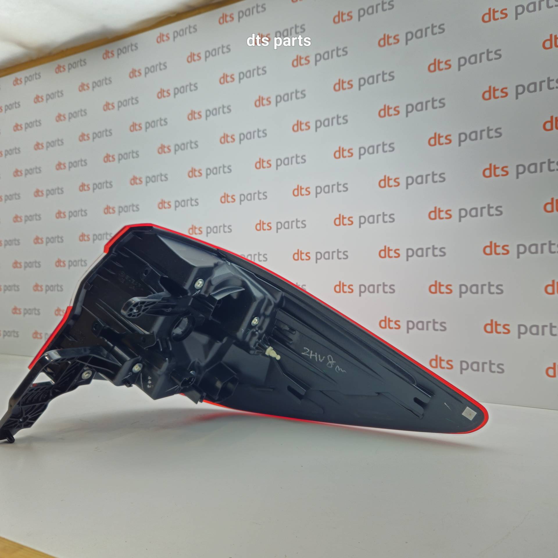 OEM Subaru 84912AL060 – Rear, left taillight