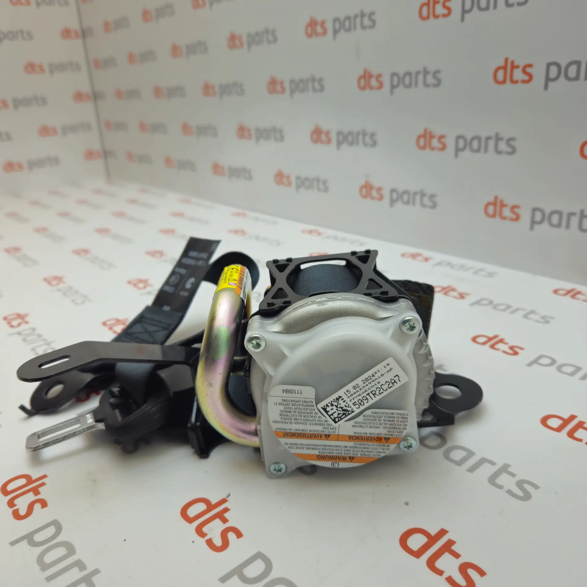 OEM Suzuki 8496054PA35PK – Rear right safety belt