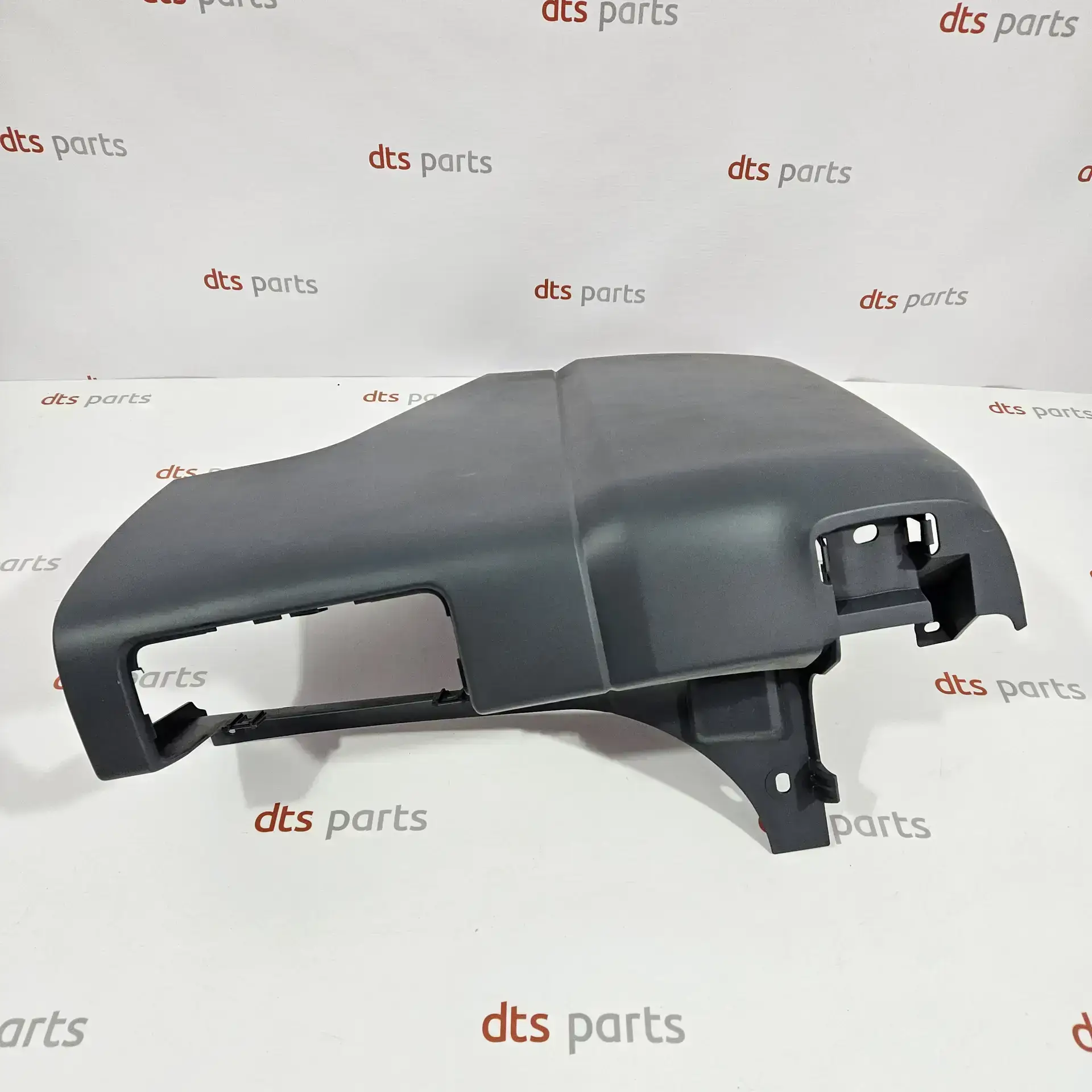OEM Renault 850165722R – Rear right bumper corner