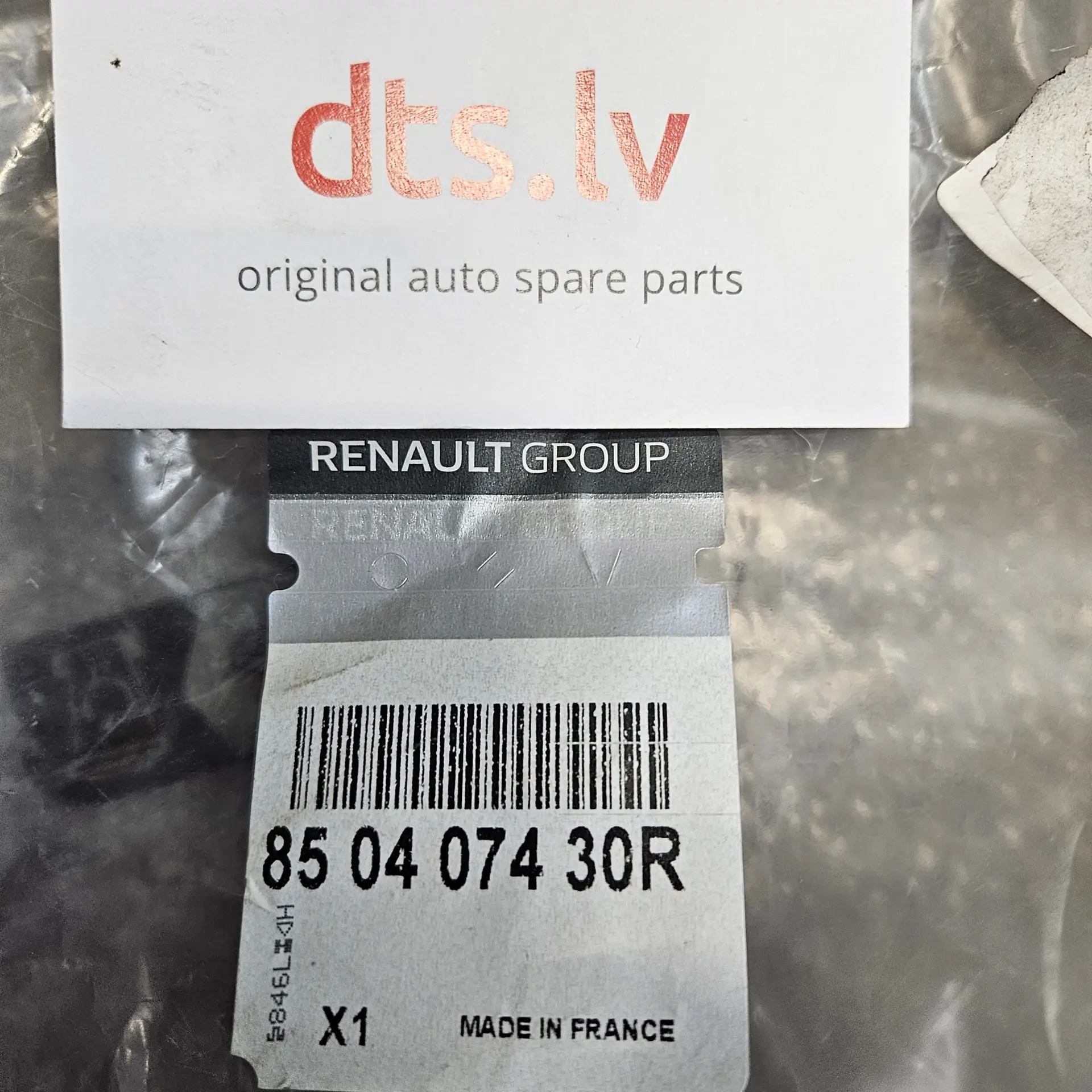 OEM Renault 850407430R – Rear bumper mounting bracket retainer left-hand side