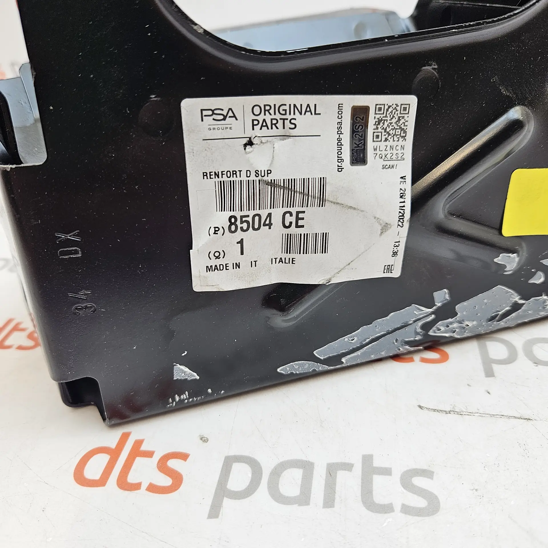 OEM Peugeot 8504CE – Right upper hinge reinforcement