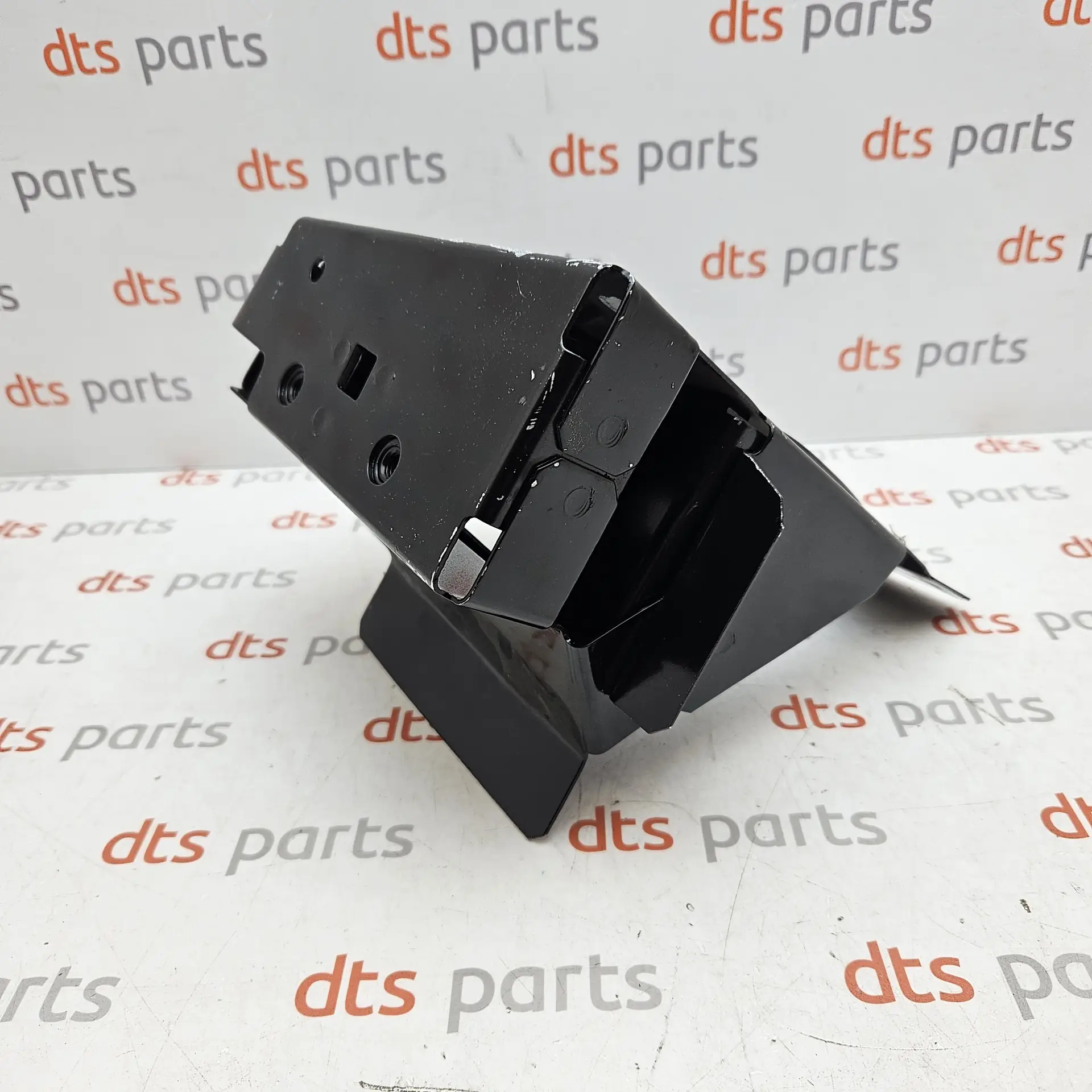 OEM Peugeot 8504CE – Right upper hinge reinforcement