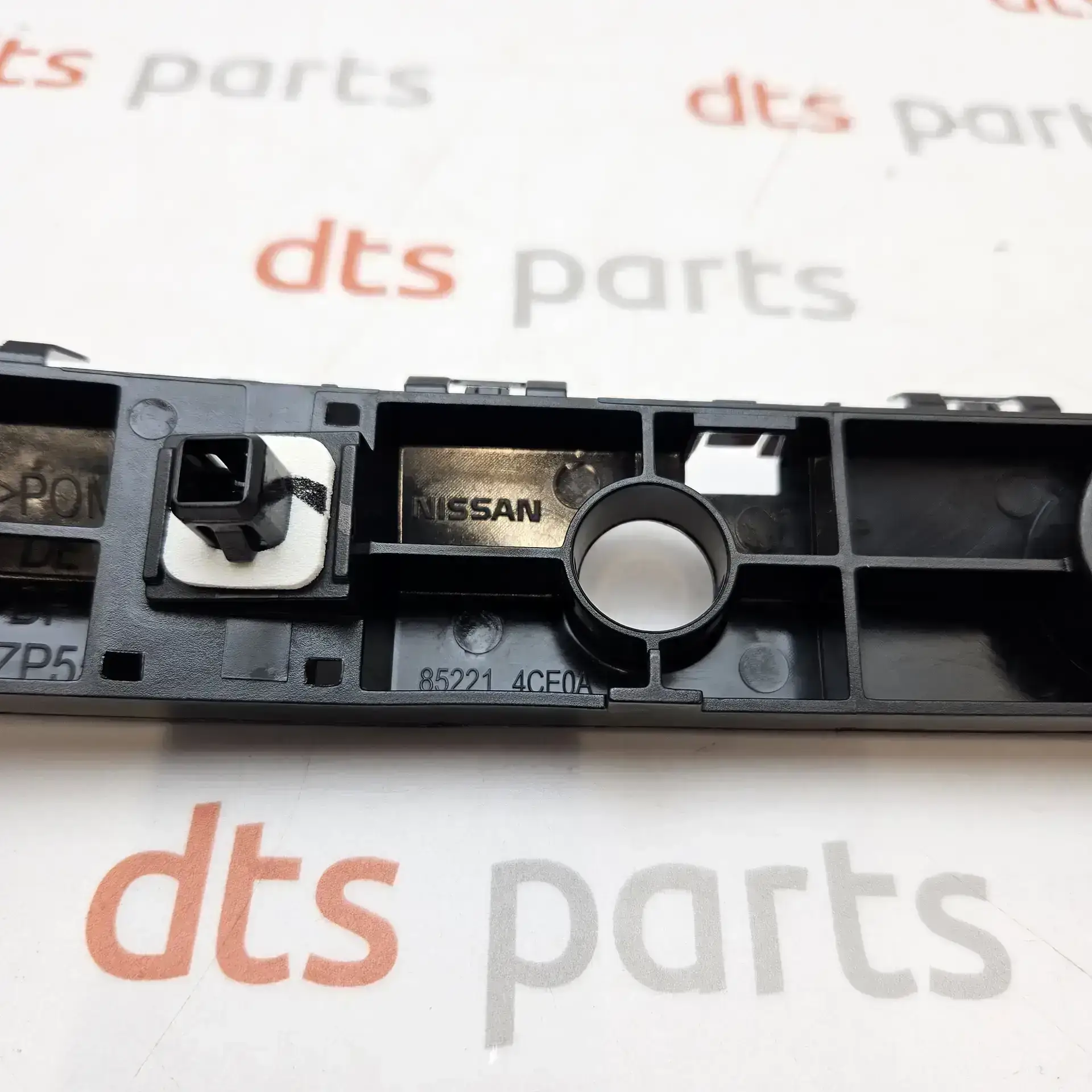 OEM Nissan 852214CE0A – Rear bumper mounting bracket