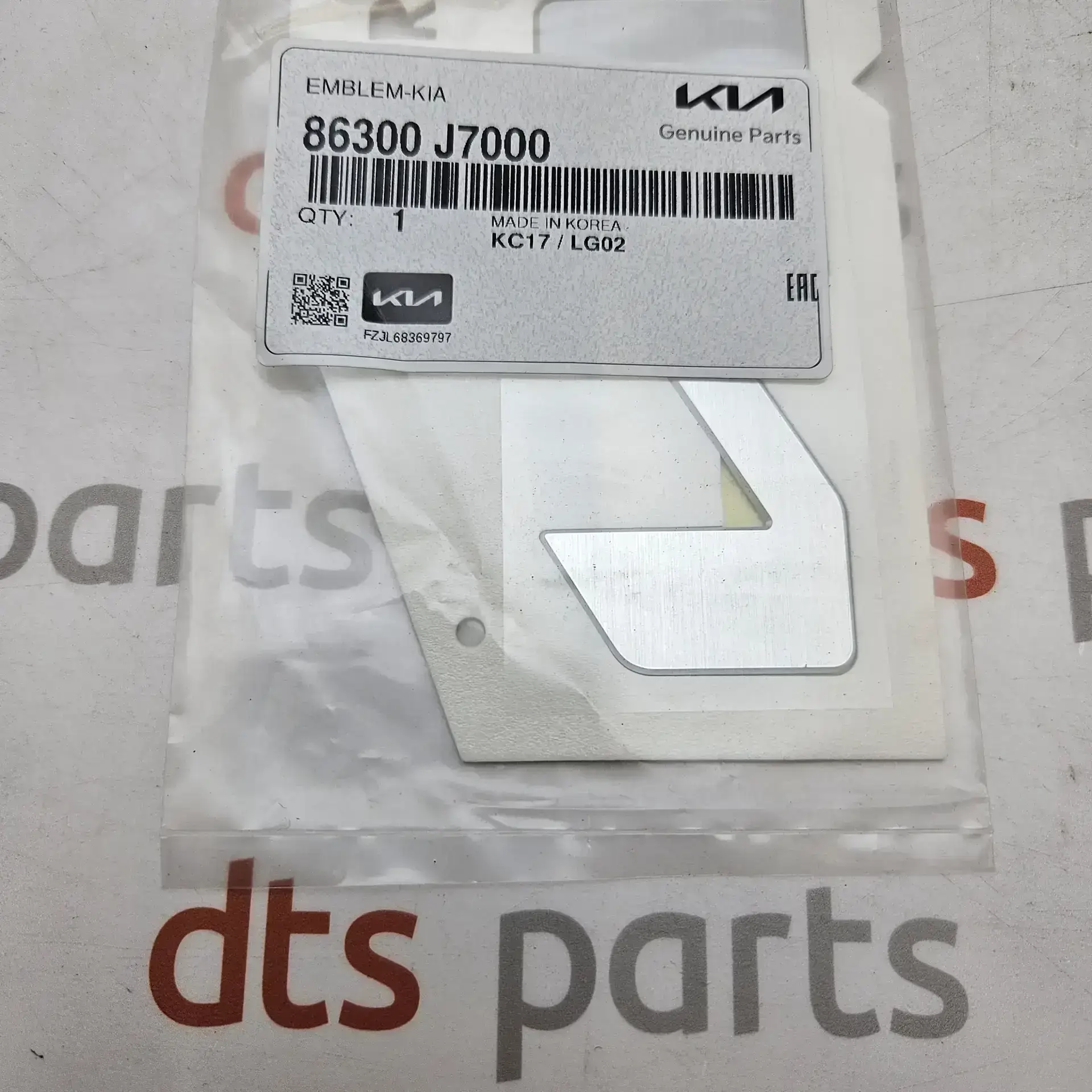 OEM Kia 86300J7000 – Emblem