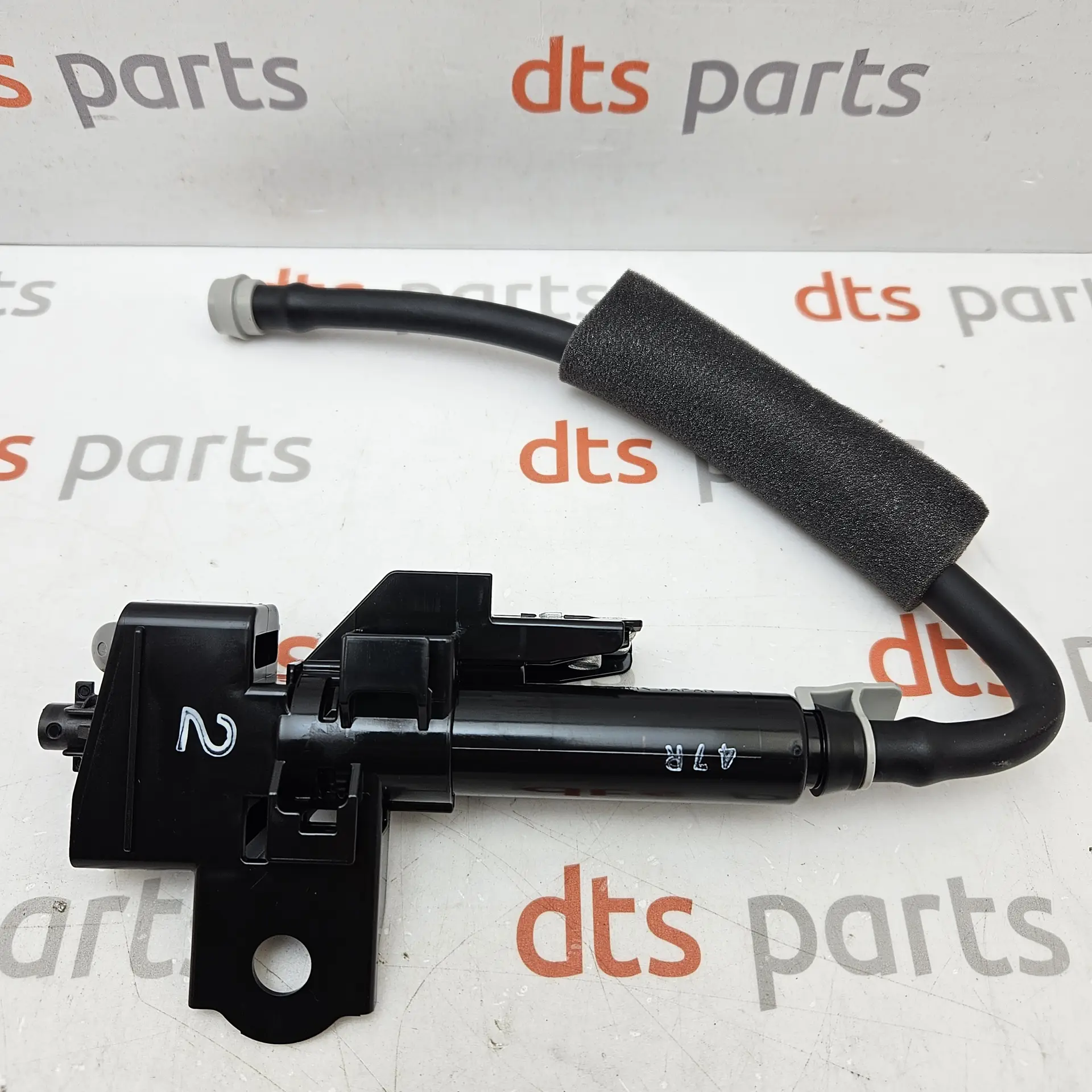 OEM Subaru 86636AN200 – Front right headlight washer nozzle