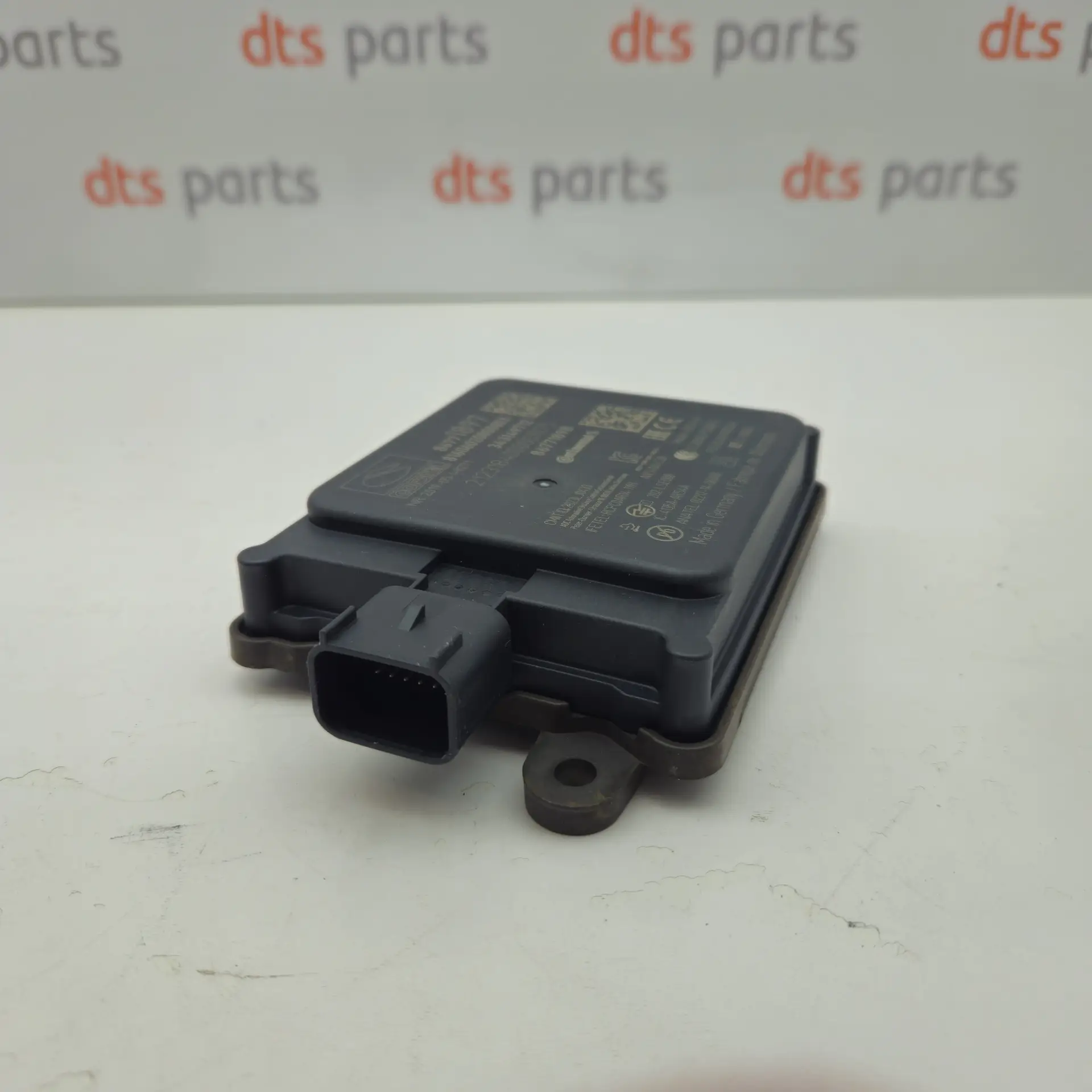 OEM General Motors 86771897 – Front radar range sensor
