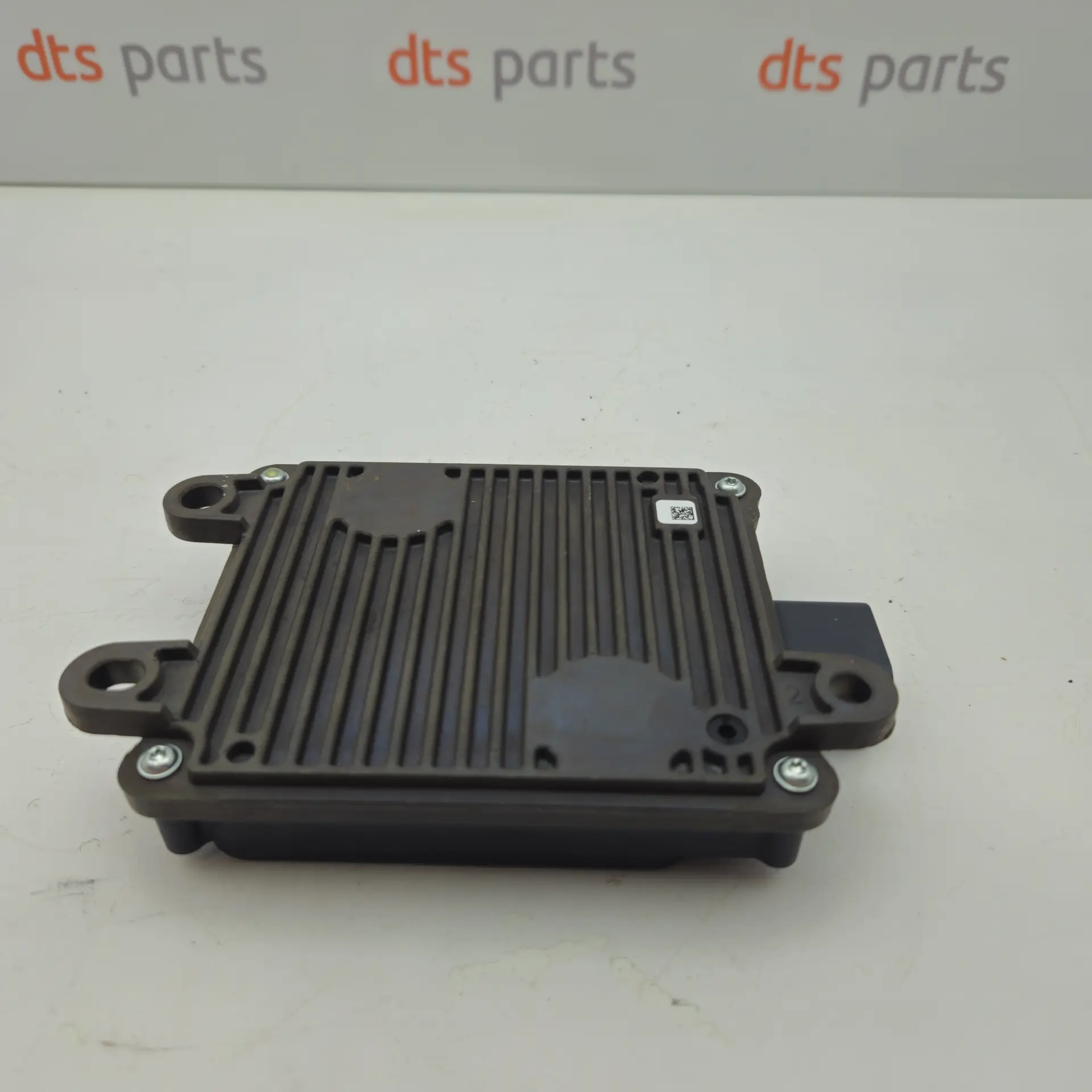 OEM General Motors 86771897 – Front radar range sensor