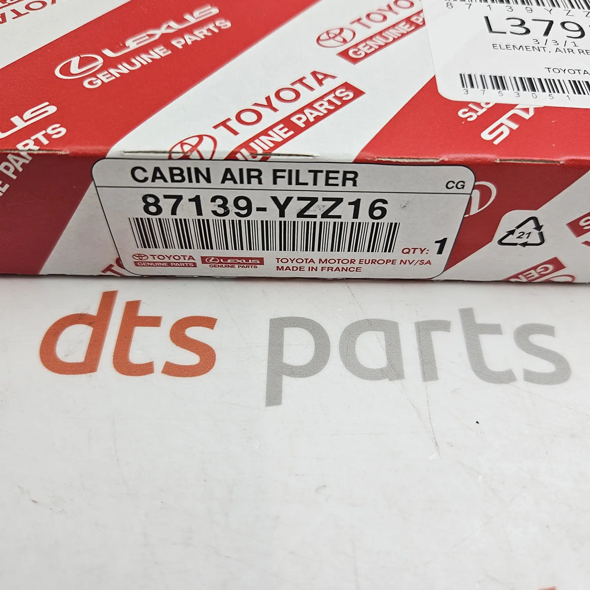 OEM Toyota/Lexus 87139YZZ16 – Cabin air filter