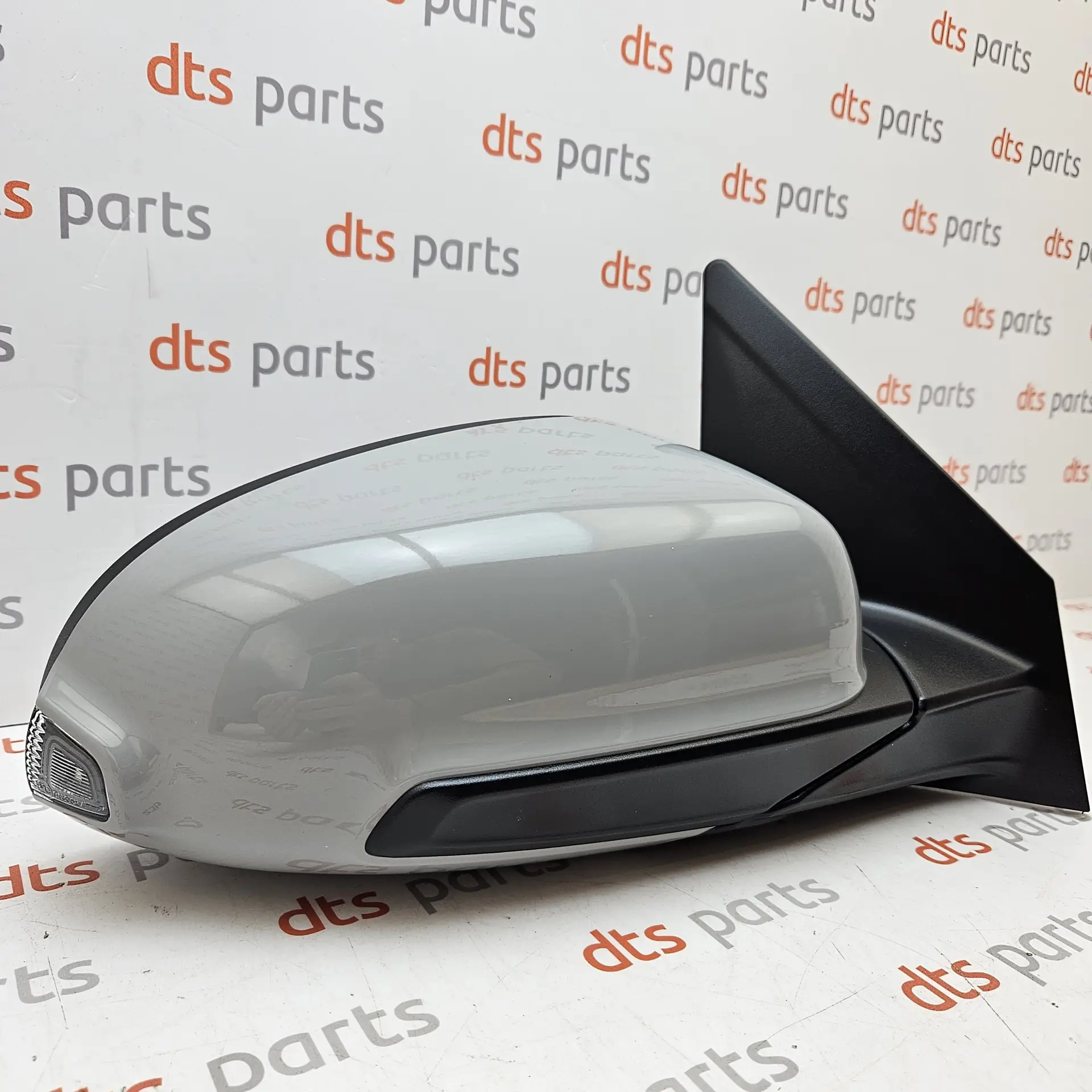 OEM Hyundai 87620J9610C5G – Right mirror