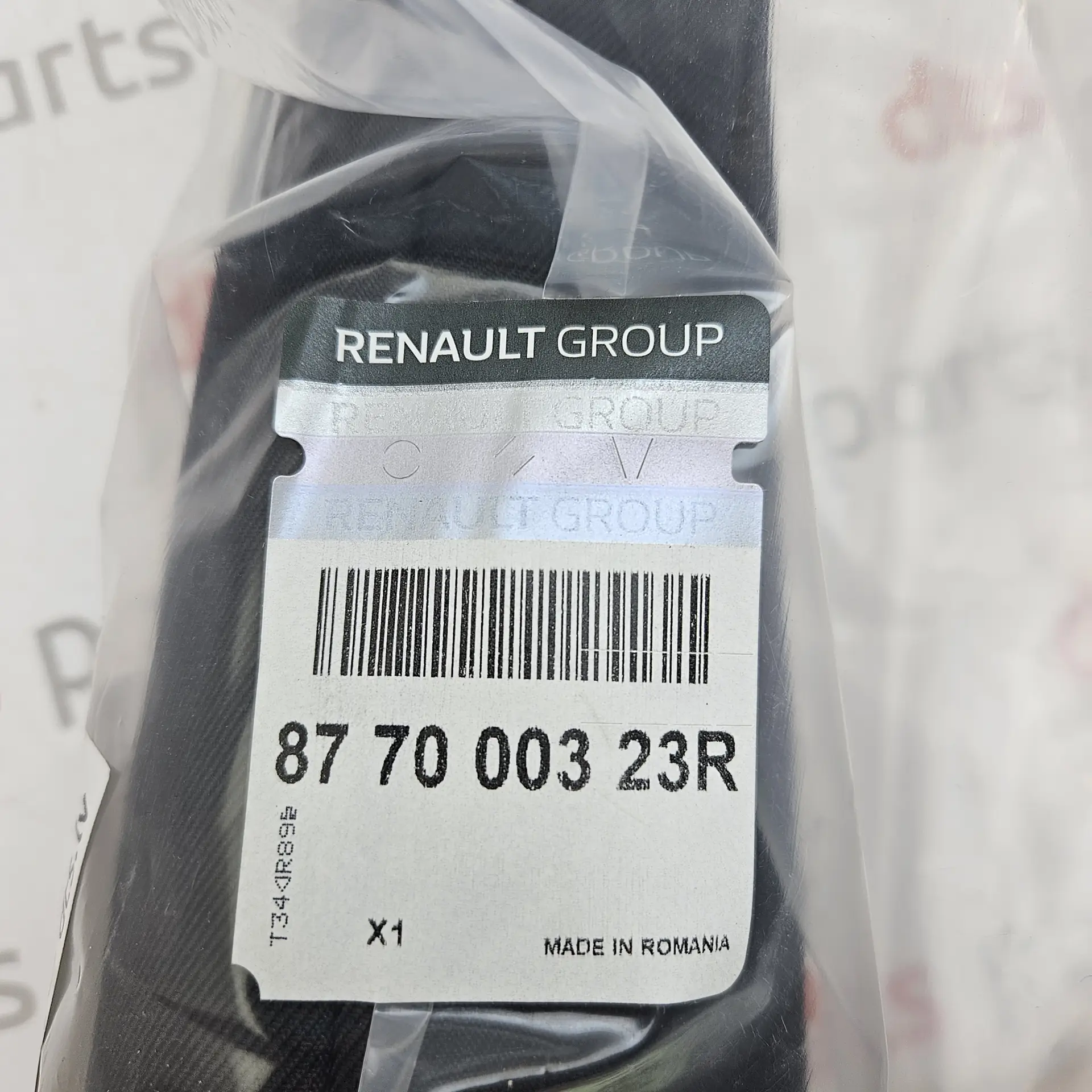 OEM Renault 877000323R – Front center armrest assembly