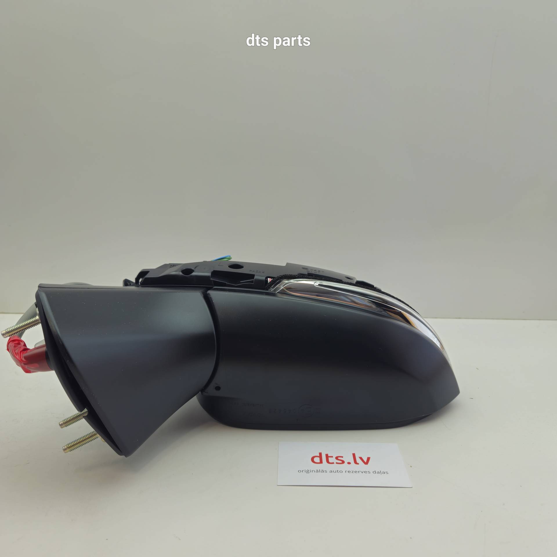 OEM Toyota/Lexus 8794042M70 – Right, rear view mirror