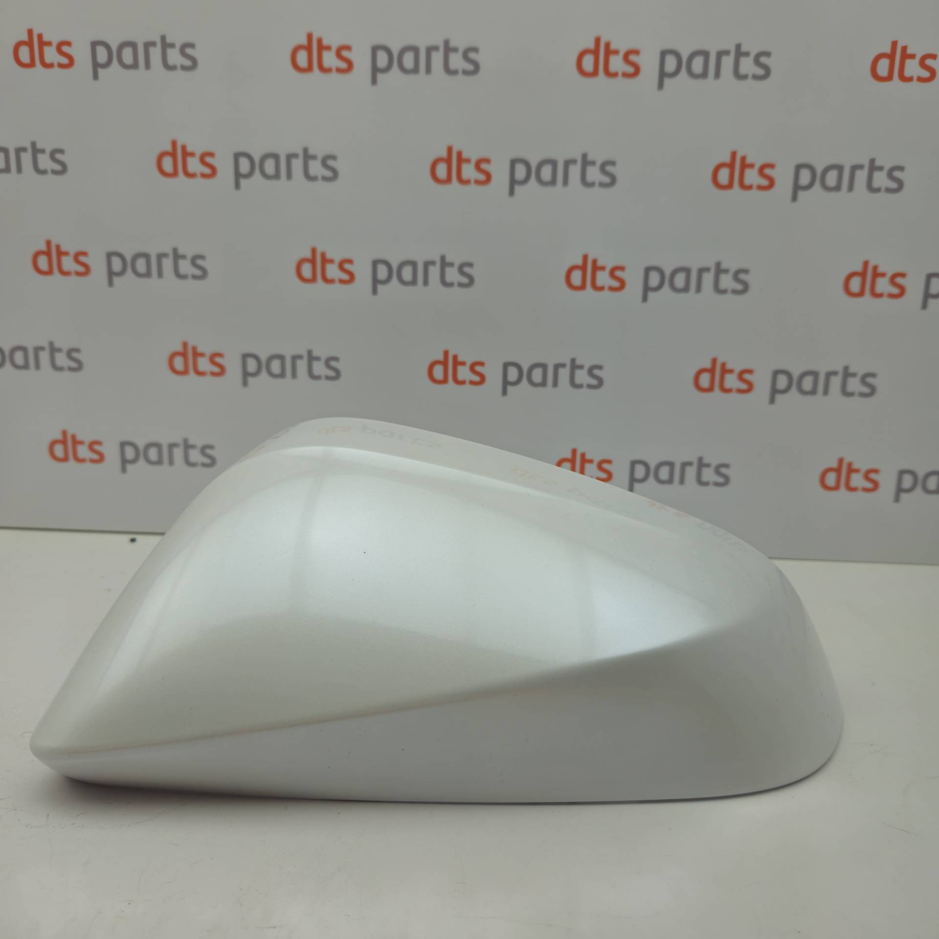 OEM Toyota/Lexus 8794548080A0 – Left door mirror cover, Sonic Quartz