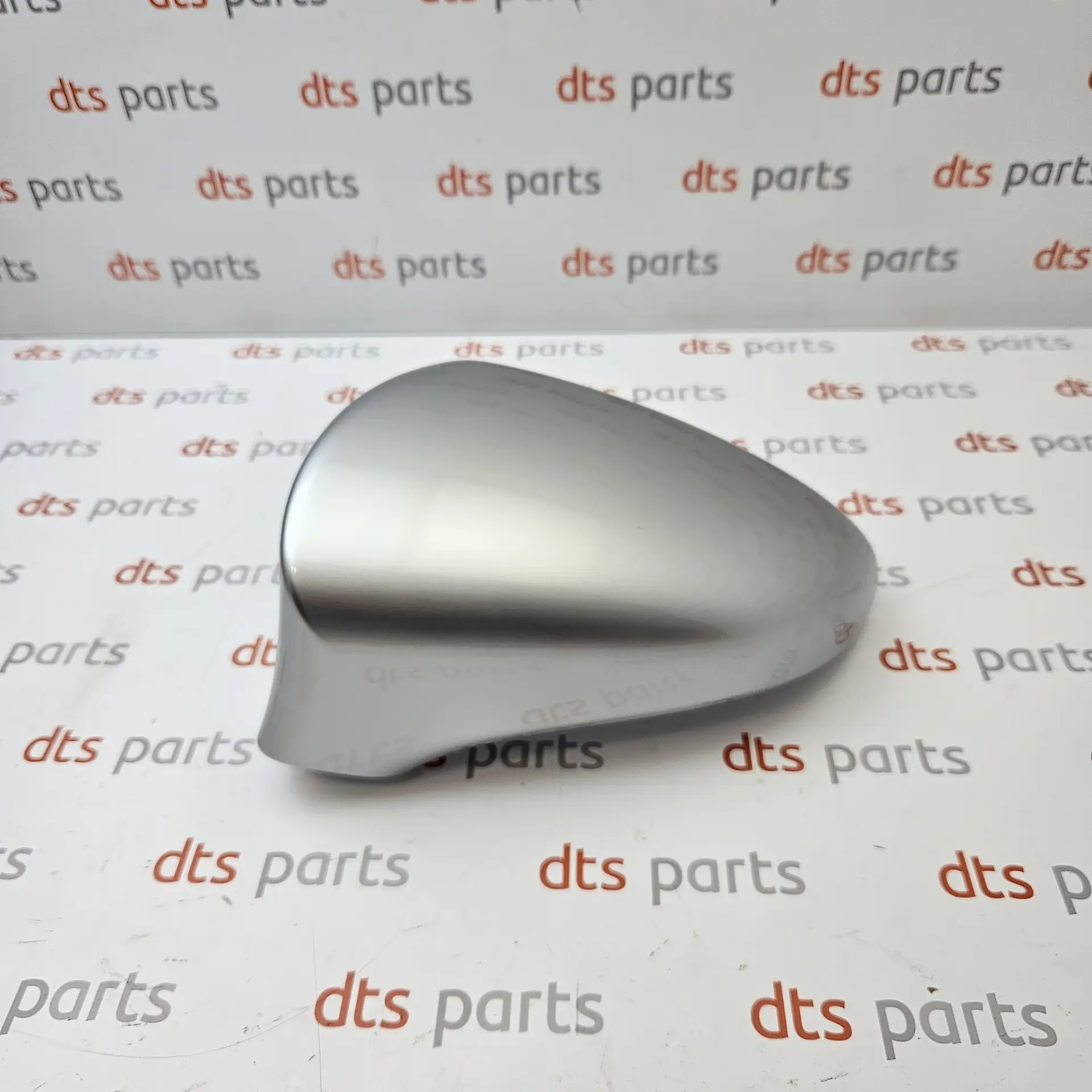 OEM Toyota/Lexus 8794A30E00B1 – Front left outer door mirror cover flap