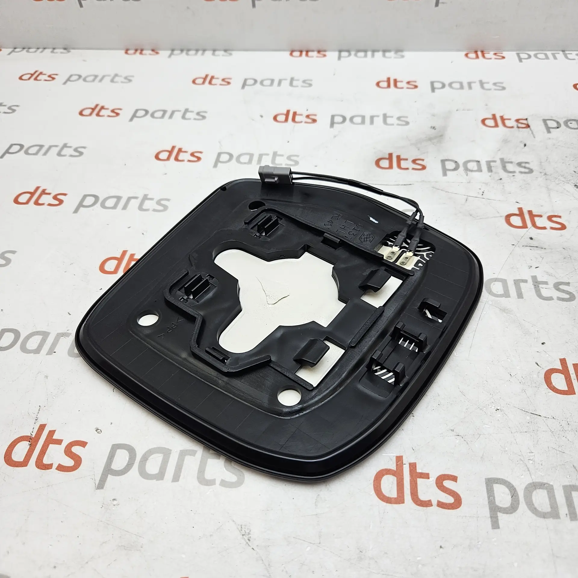 OEM Toyota/Lexus 8796160820 – Left side heated outer rearview mirror glass