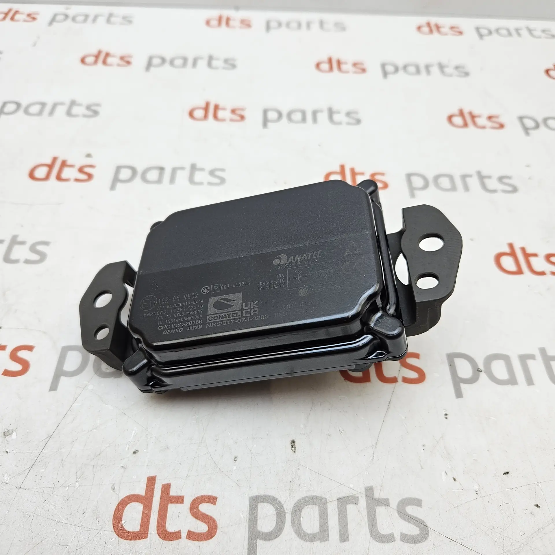 OEM Toyota 8821033120 – Front distance sensor