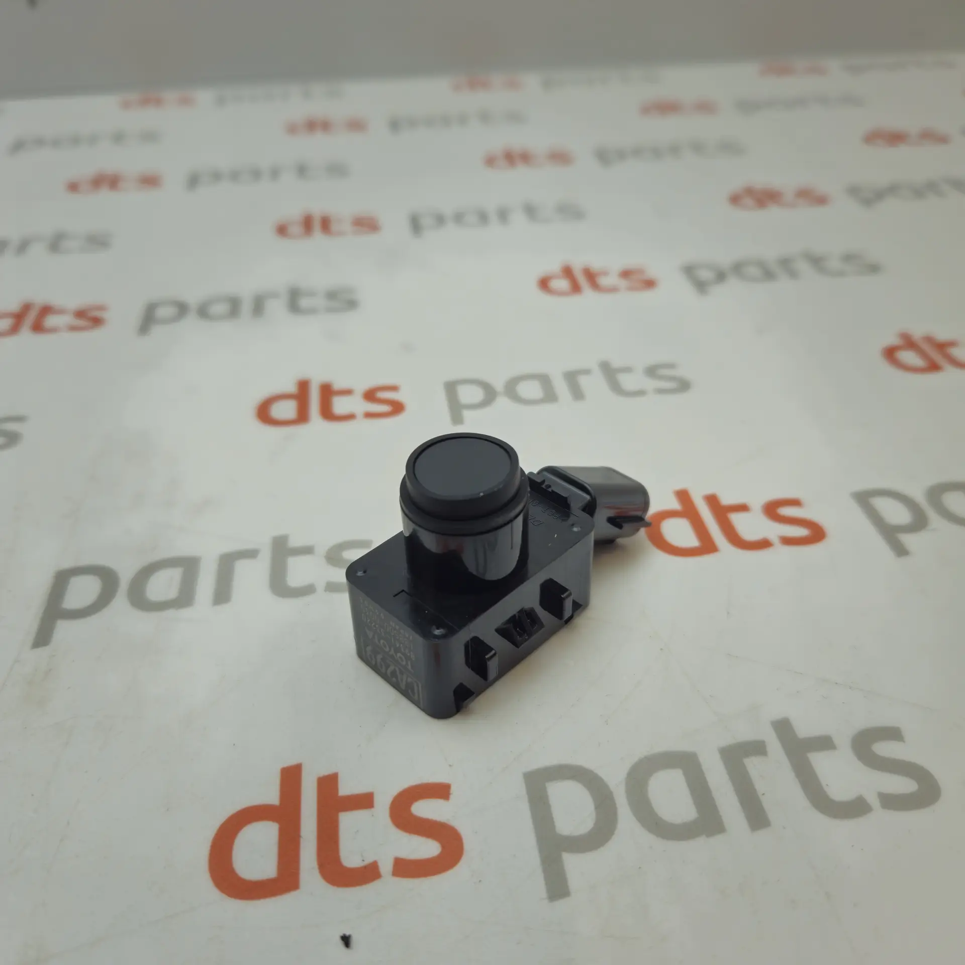 OEM Toyota 8934133220C4 – Front parking sesnor