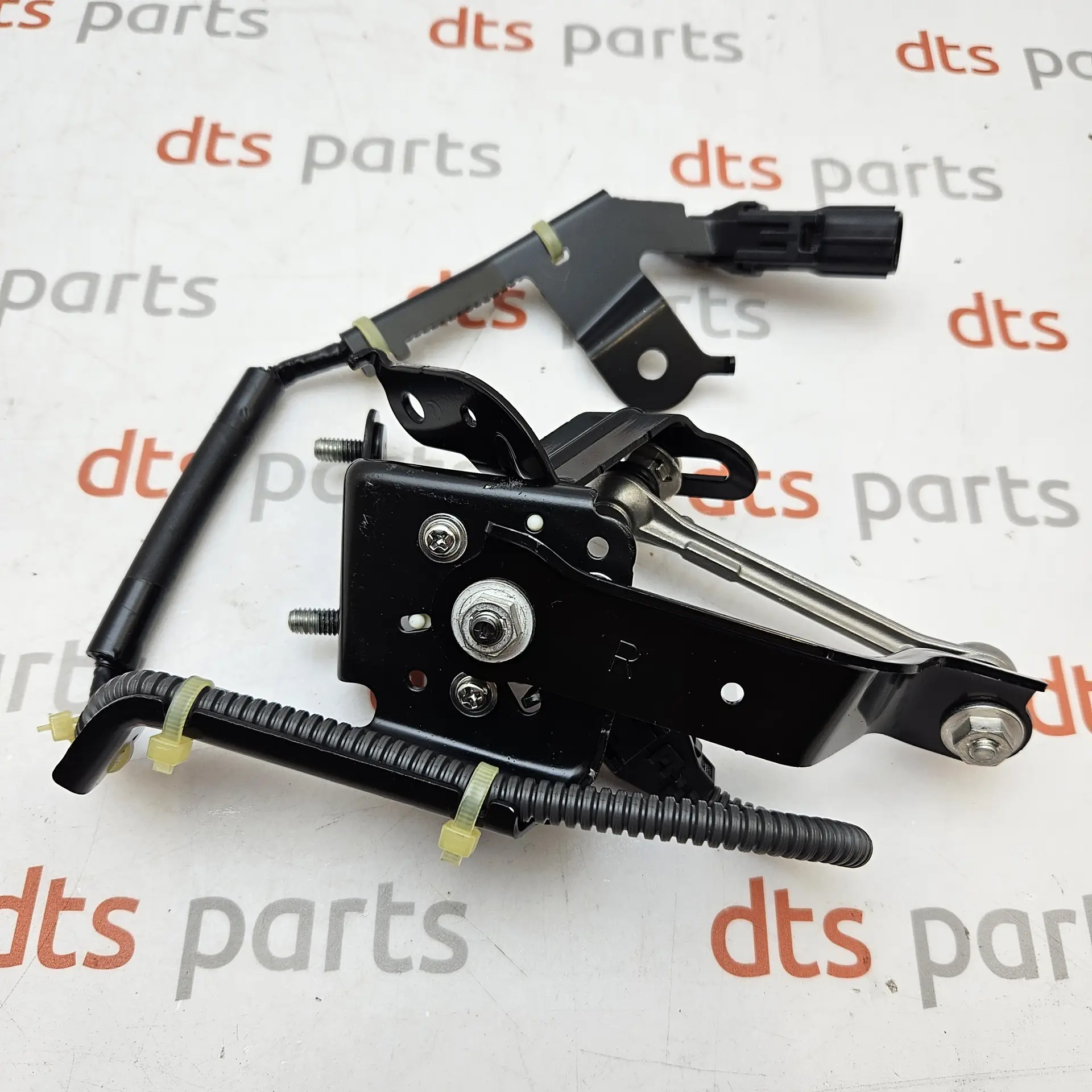 OEM Toyota 8940748061 – Sensor, height control, rear right