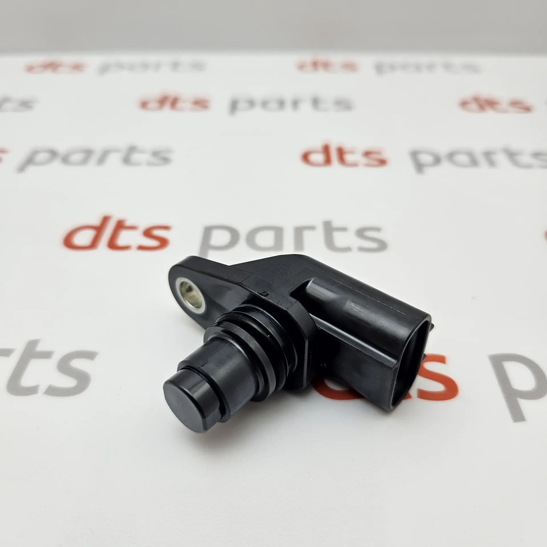 OEM Isuzu 8980190240 – Camshaft position sensor