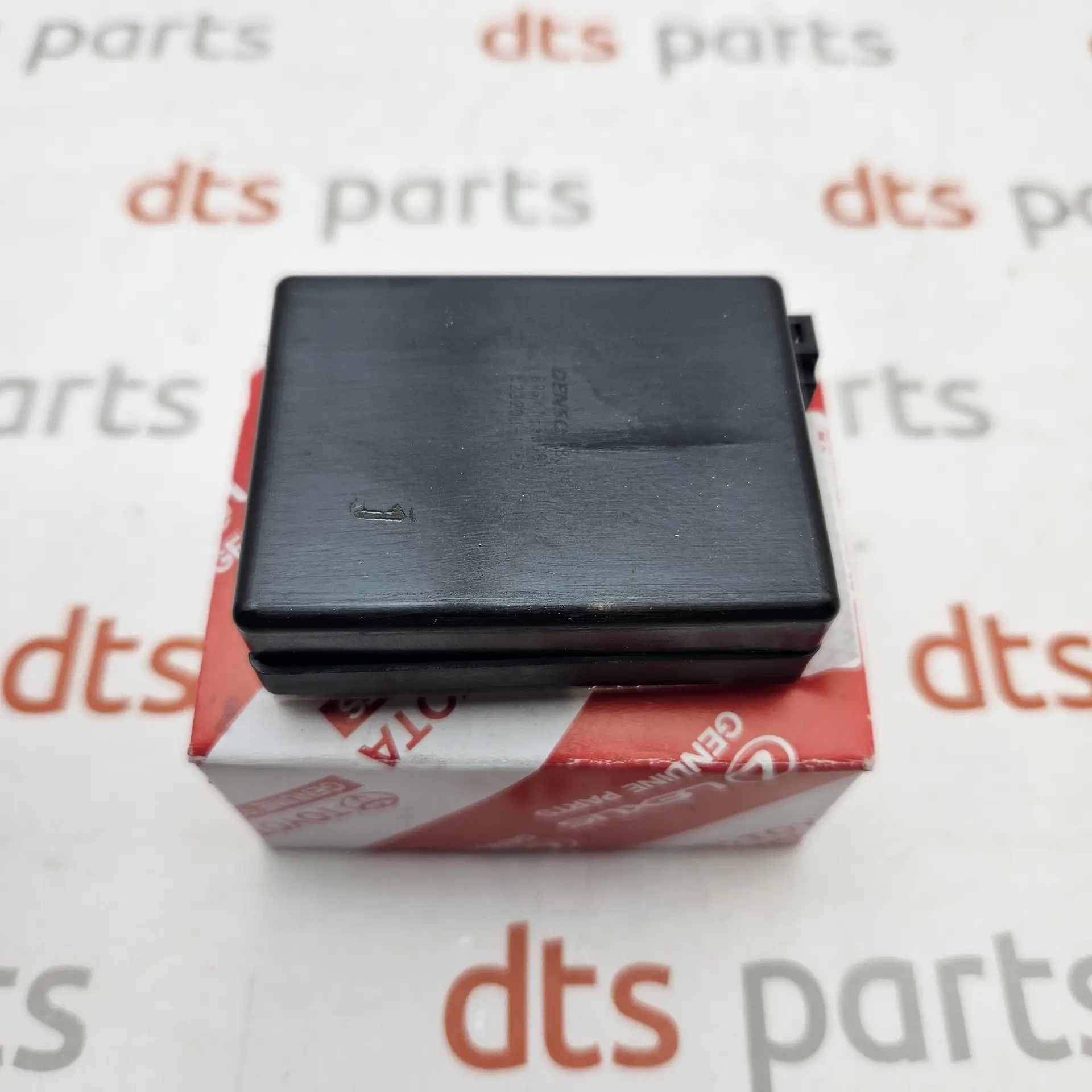 OEM Toyota 8994150081 – Rain sensor