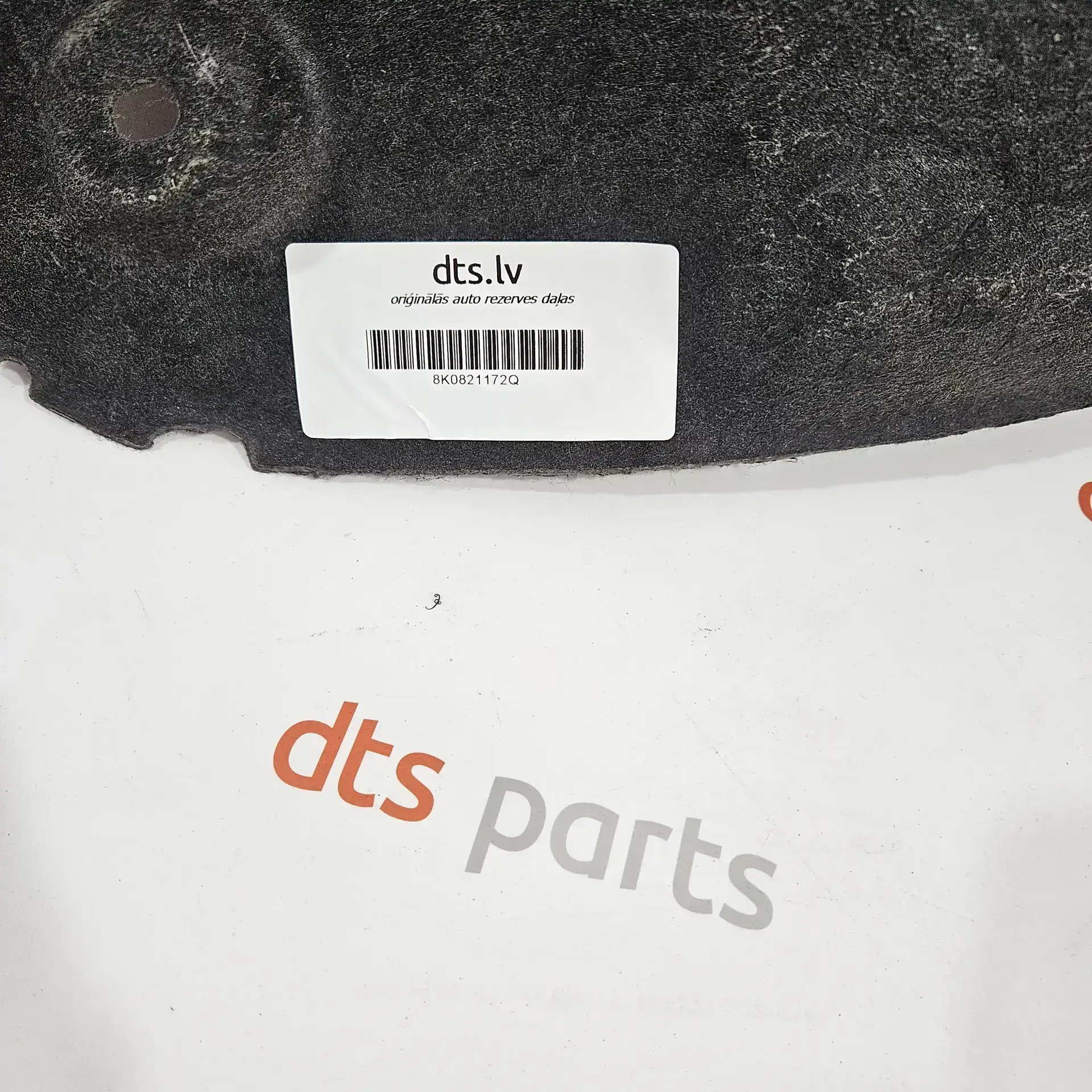 OEM VAG 8K0821172Q – Front right fender liner