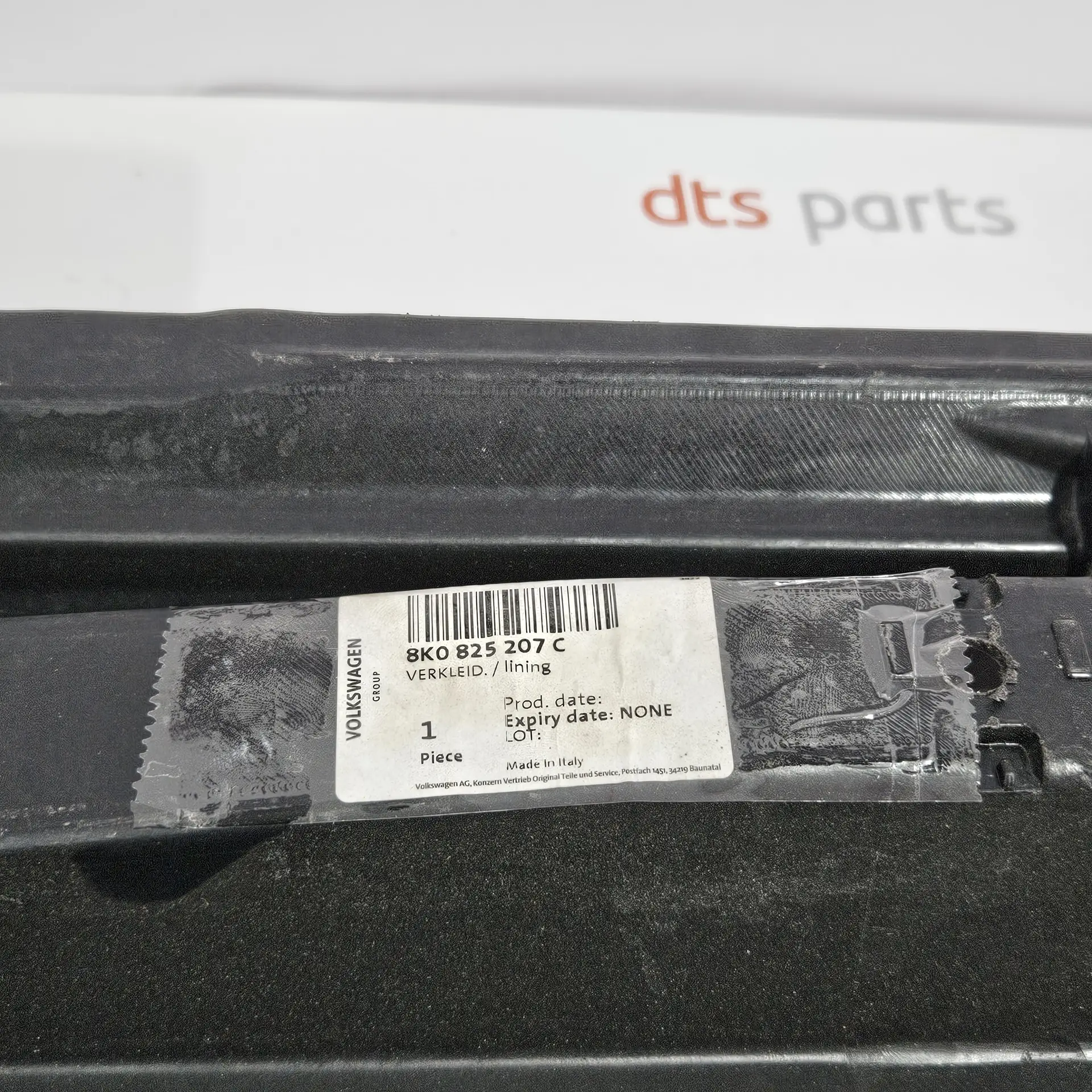 AUDI & VW 8K0825207C