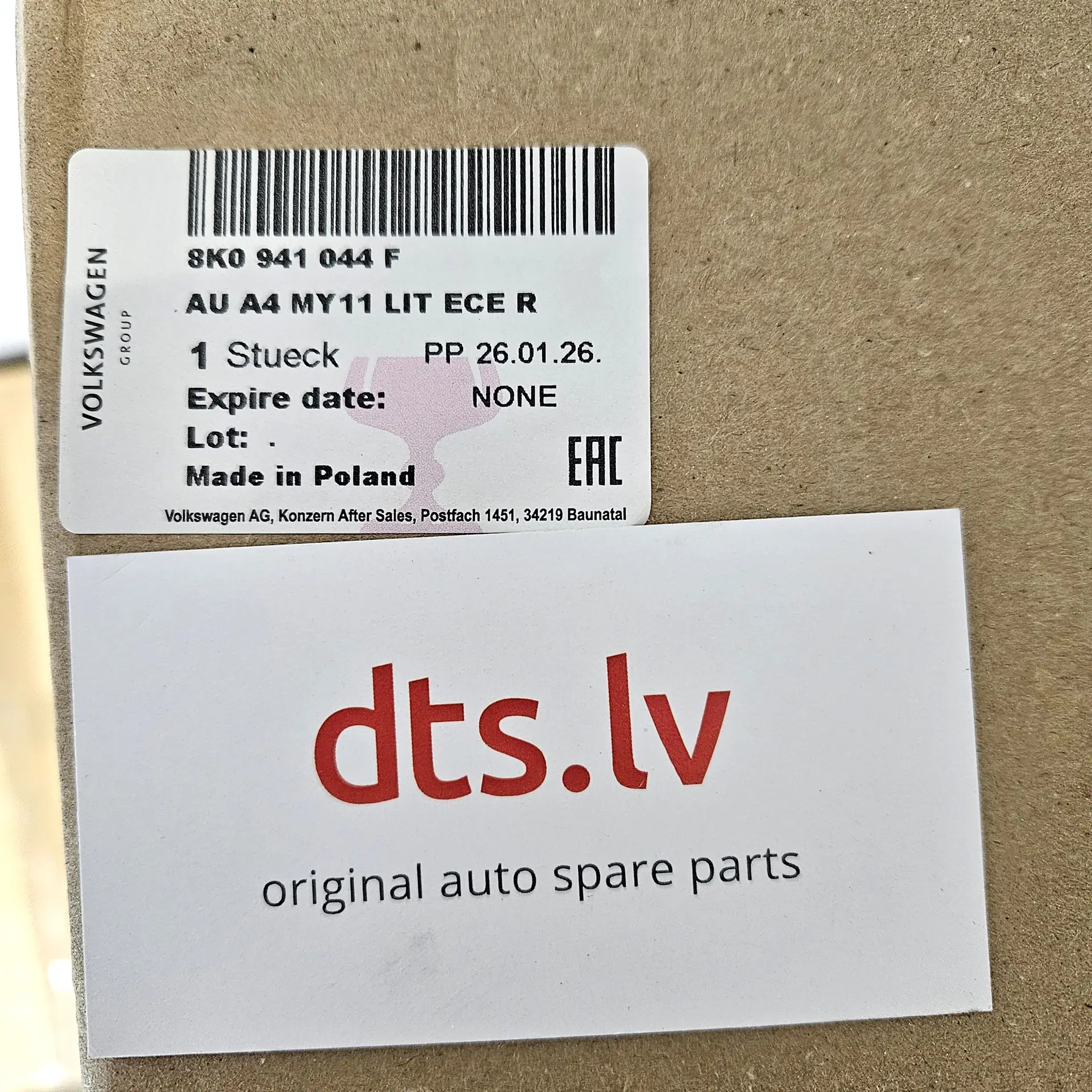 OEM VAG 8K0941044F – Front right headlight