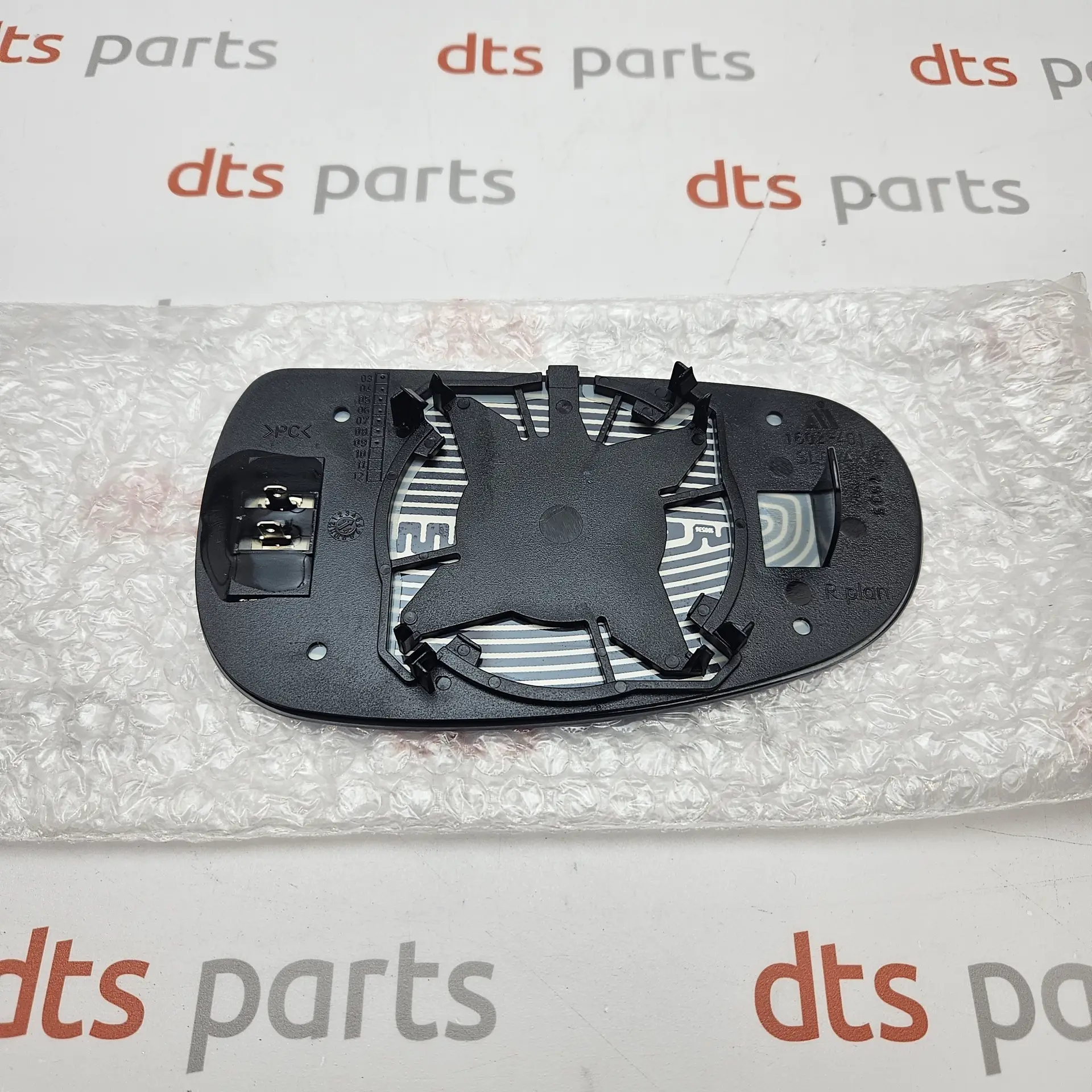 OEM VAG 8N0857536 – Right Door Passenger Side Heated Mirror Glass