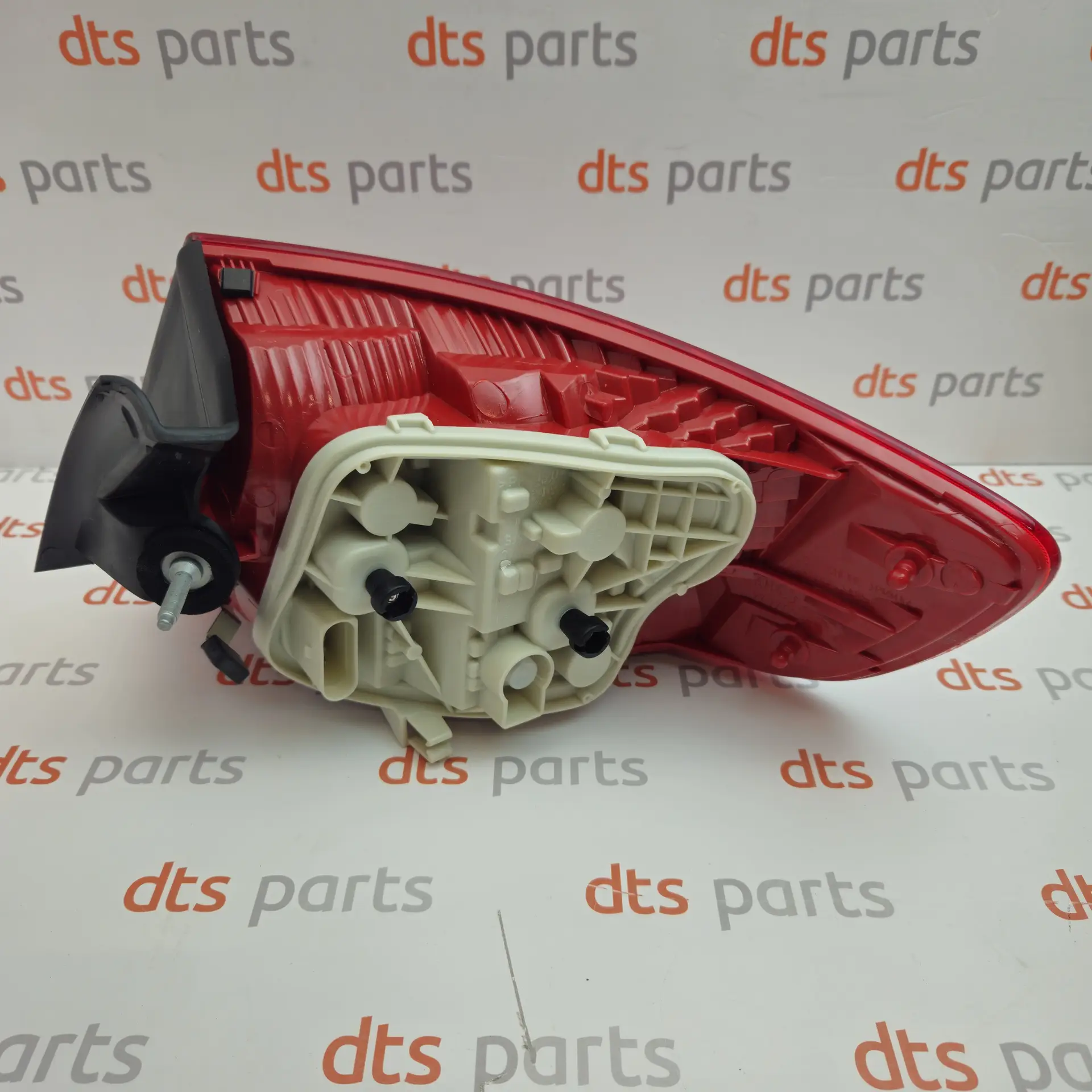 OEM VAG 8P4945095G – Rear taillight