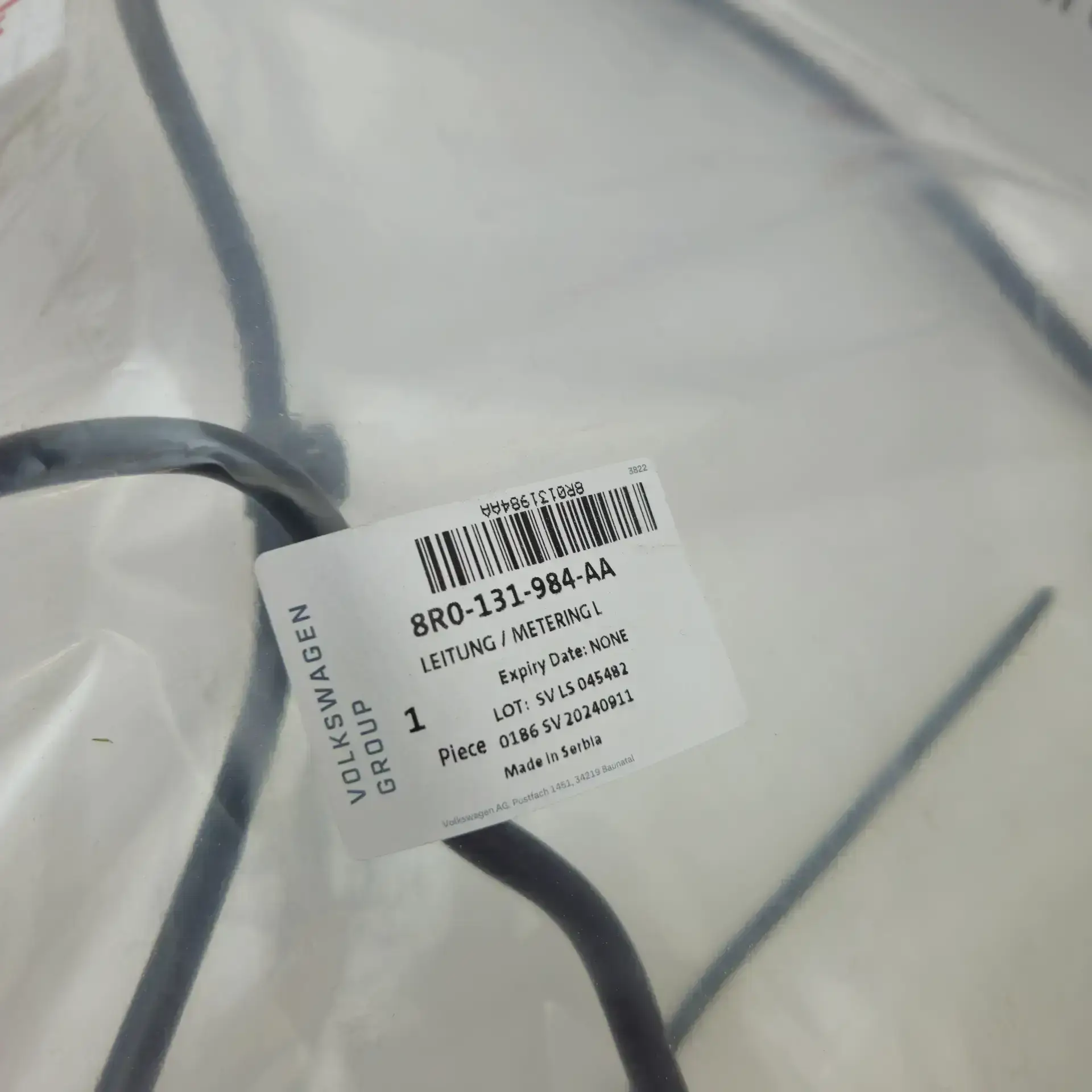 OEM Audi 8R0131984AA – Metering line for AD Blue fluid
