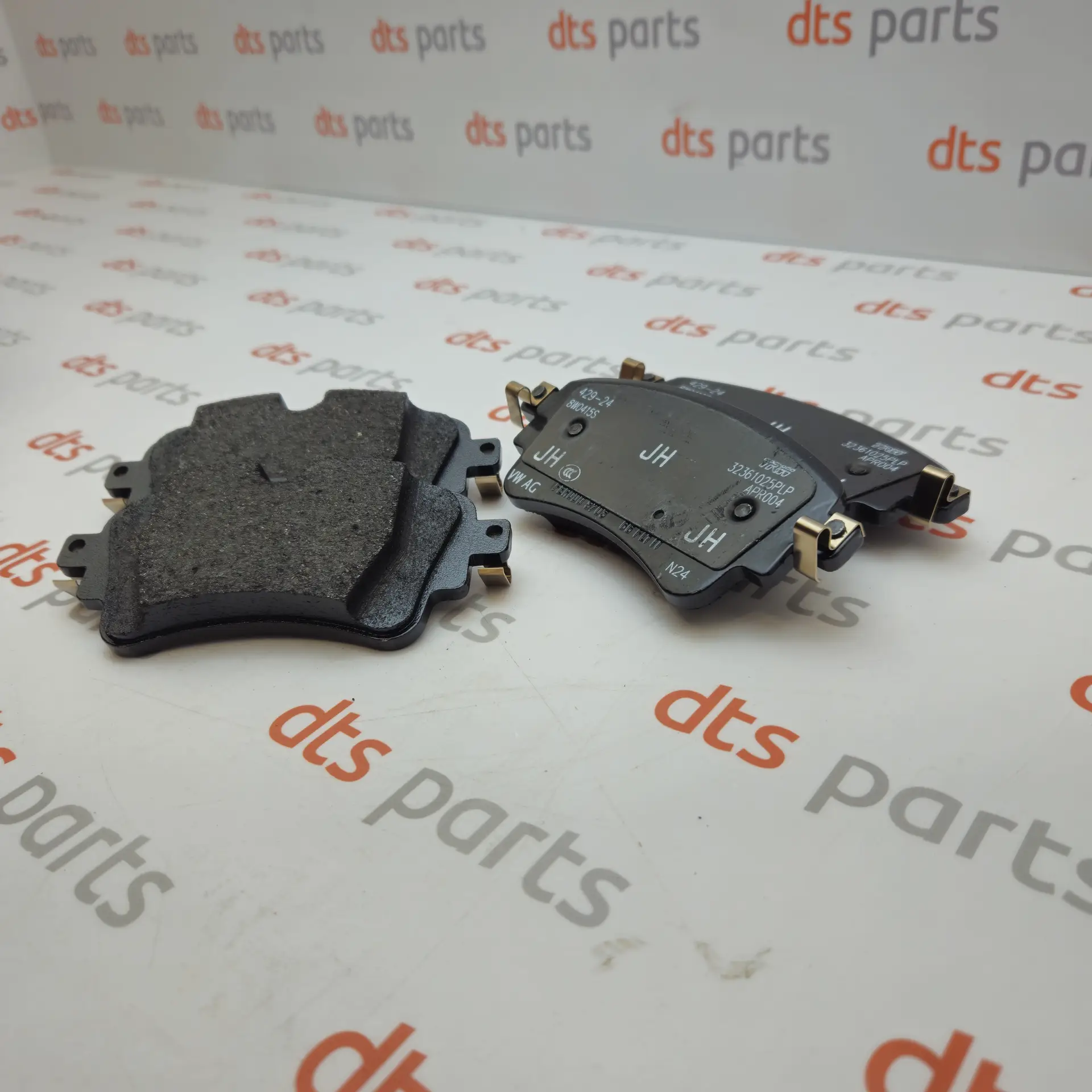 OEM VAG 8W0698451BG – Rear brake pad set