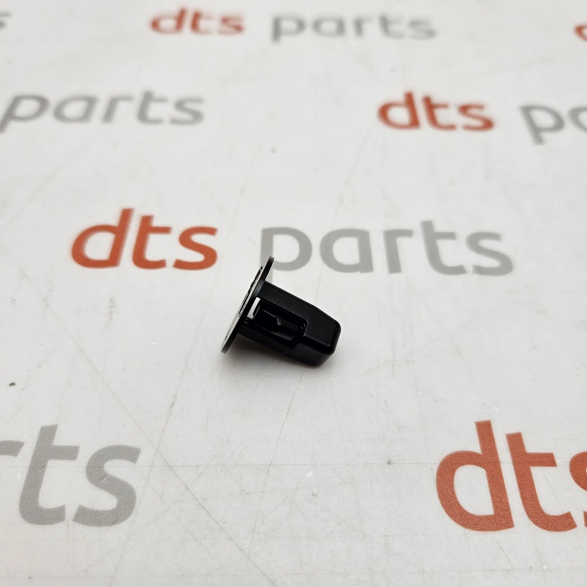 OEM Toyota 9018906065 – Screw grommet, Genuine Toyota