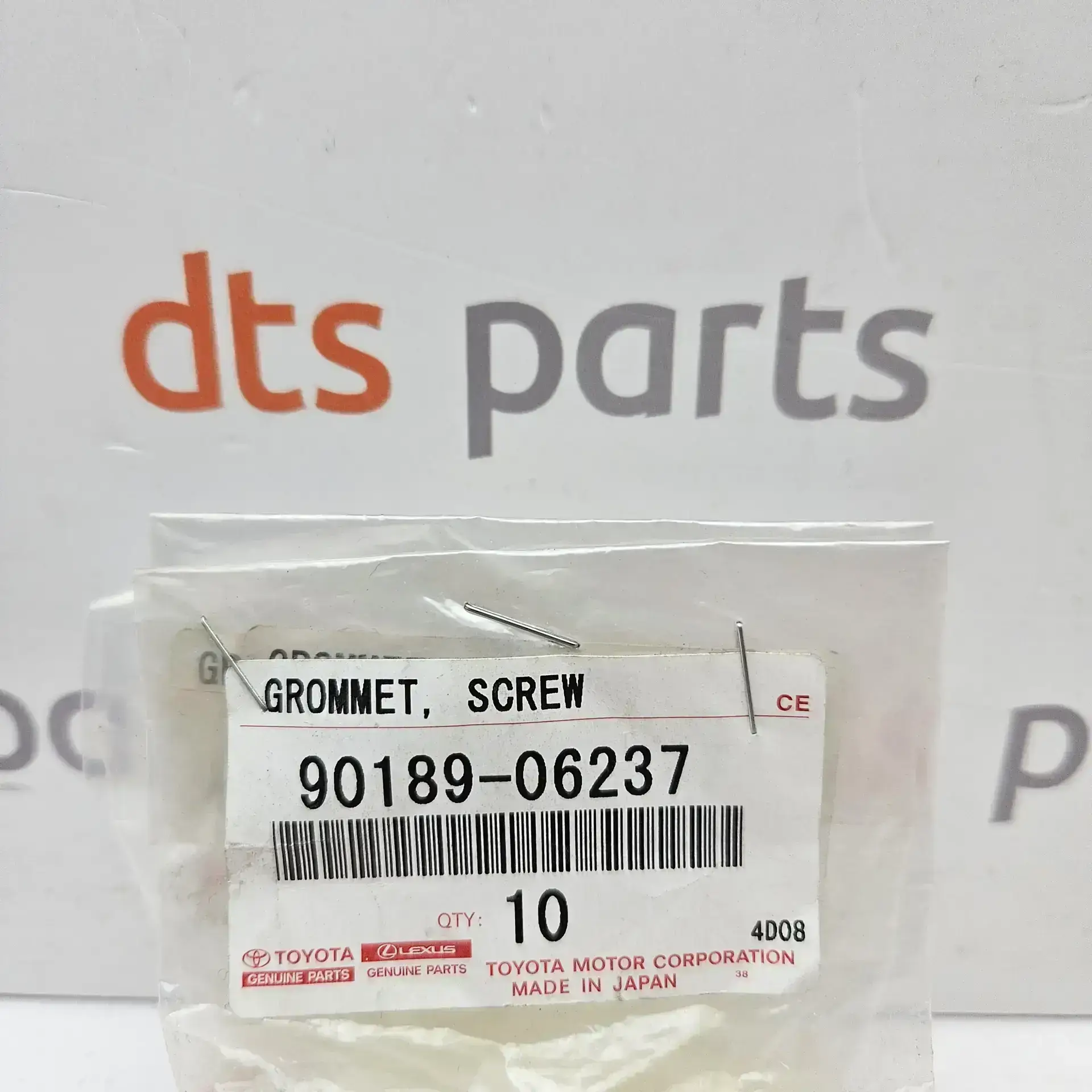 OEM Toyota 9018906237 – Grommet for engine under cover Genuine Toyota