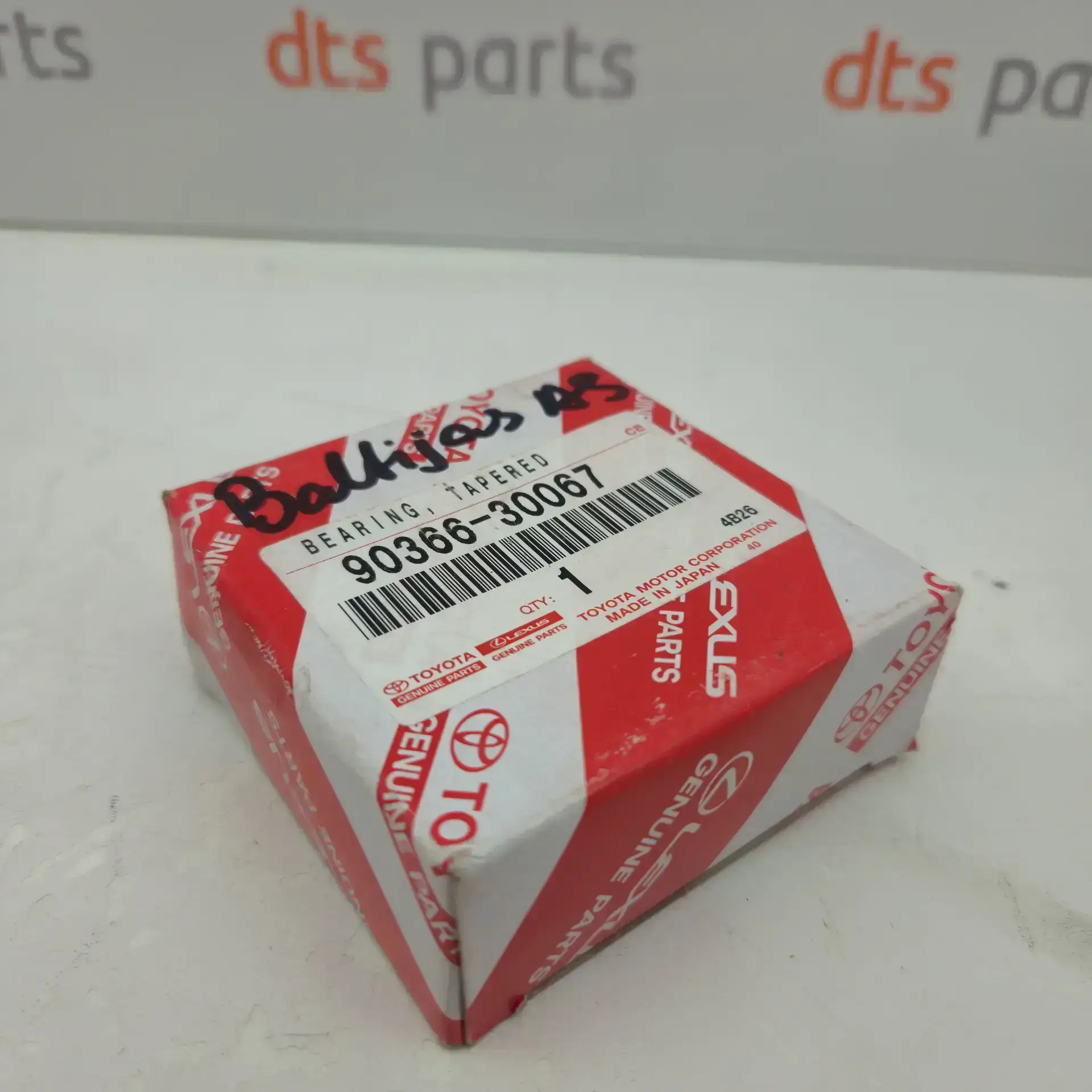 OEM Toyota/Lexus 9036630067 – Rear differential front bearing