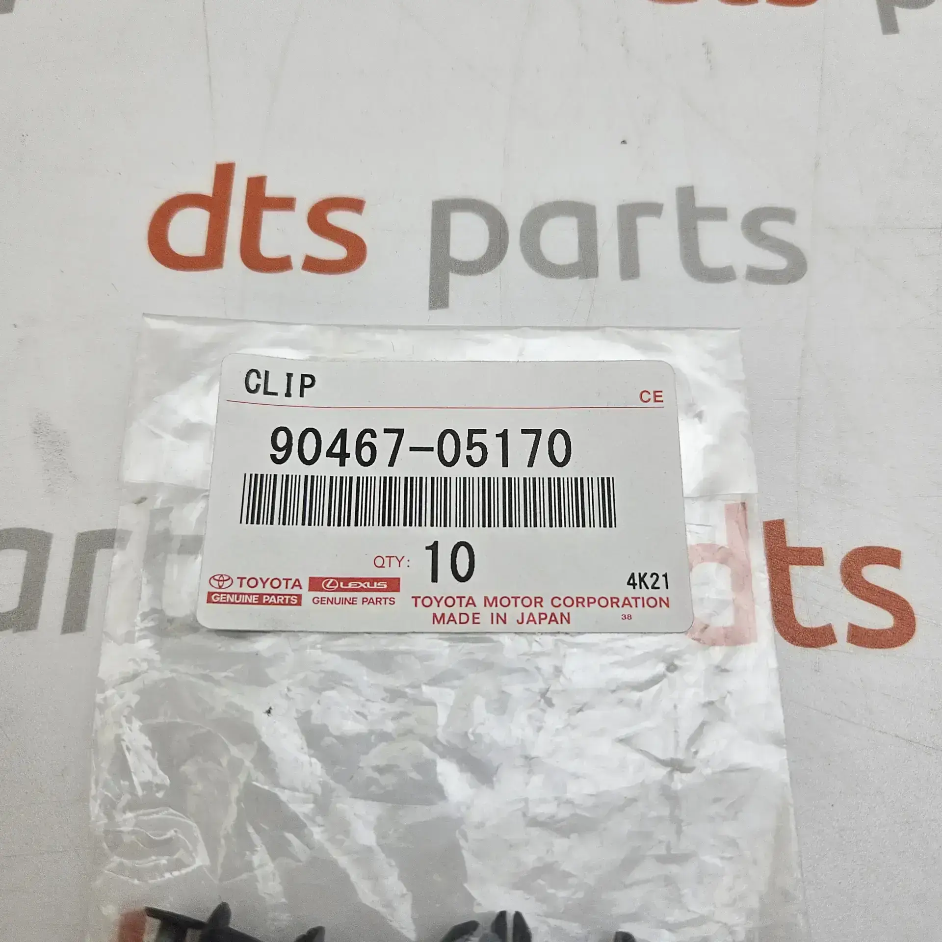 OEM Toyota 9046705170 – Bumper clip, Genuine Toyota