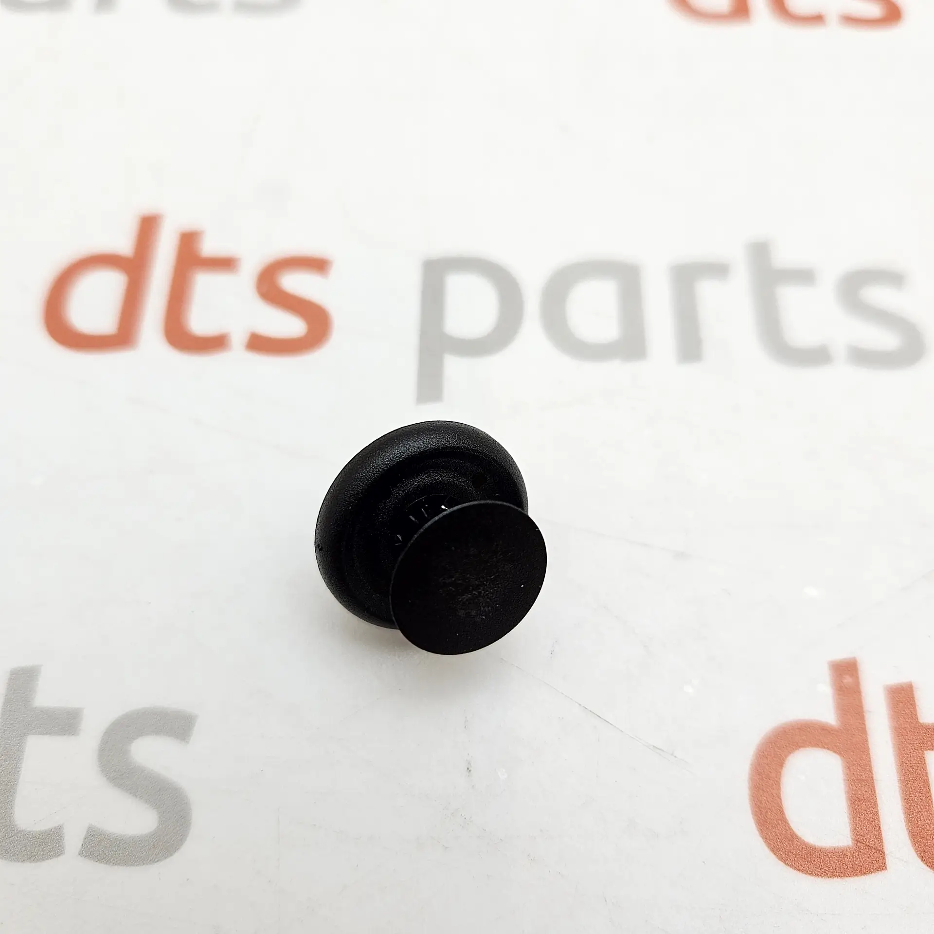 OEM Toyota 9046707201 – Clip, Genuine Toyota