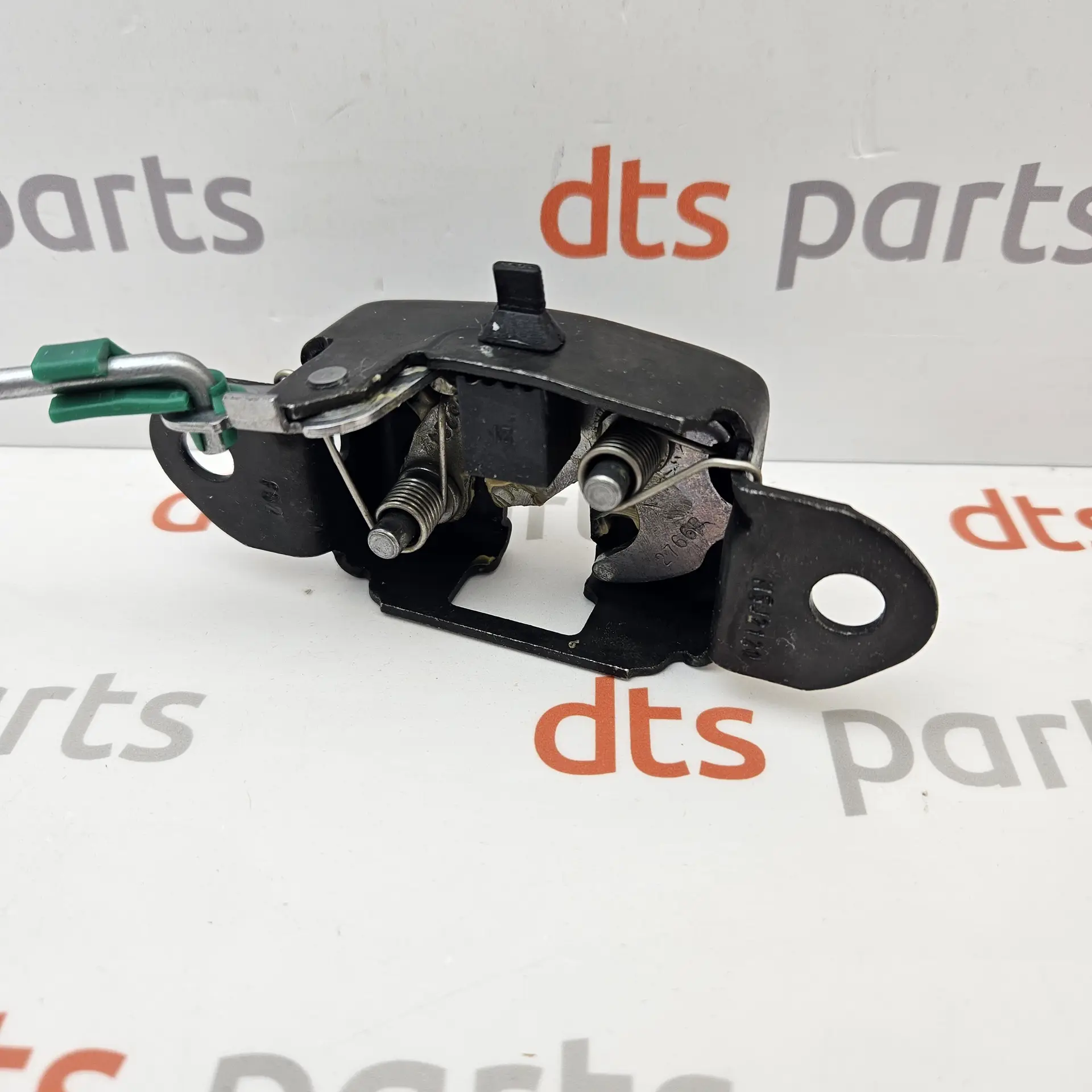 OEM Nissan 90503ZP50A – Rear left tailgate latch rod