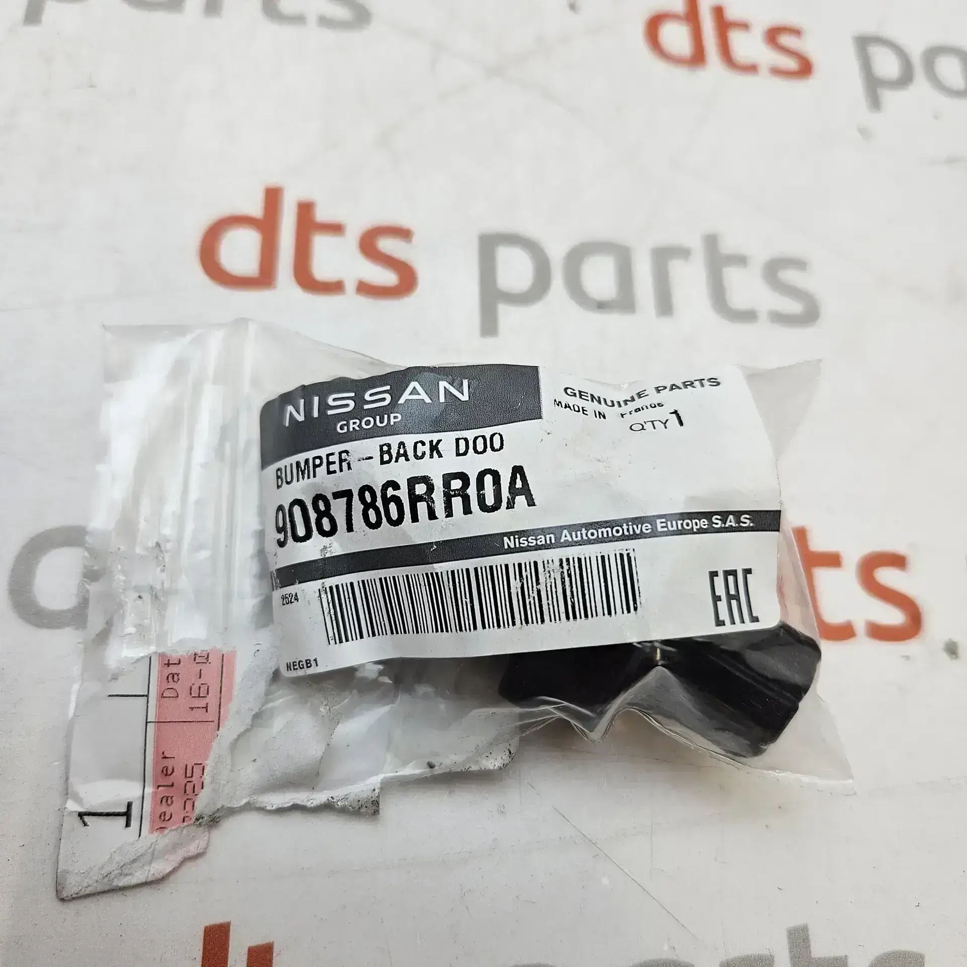 OEM Nissan 908786RR0A – Rear liftgate stop bumper